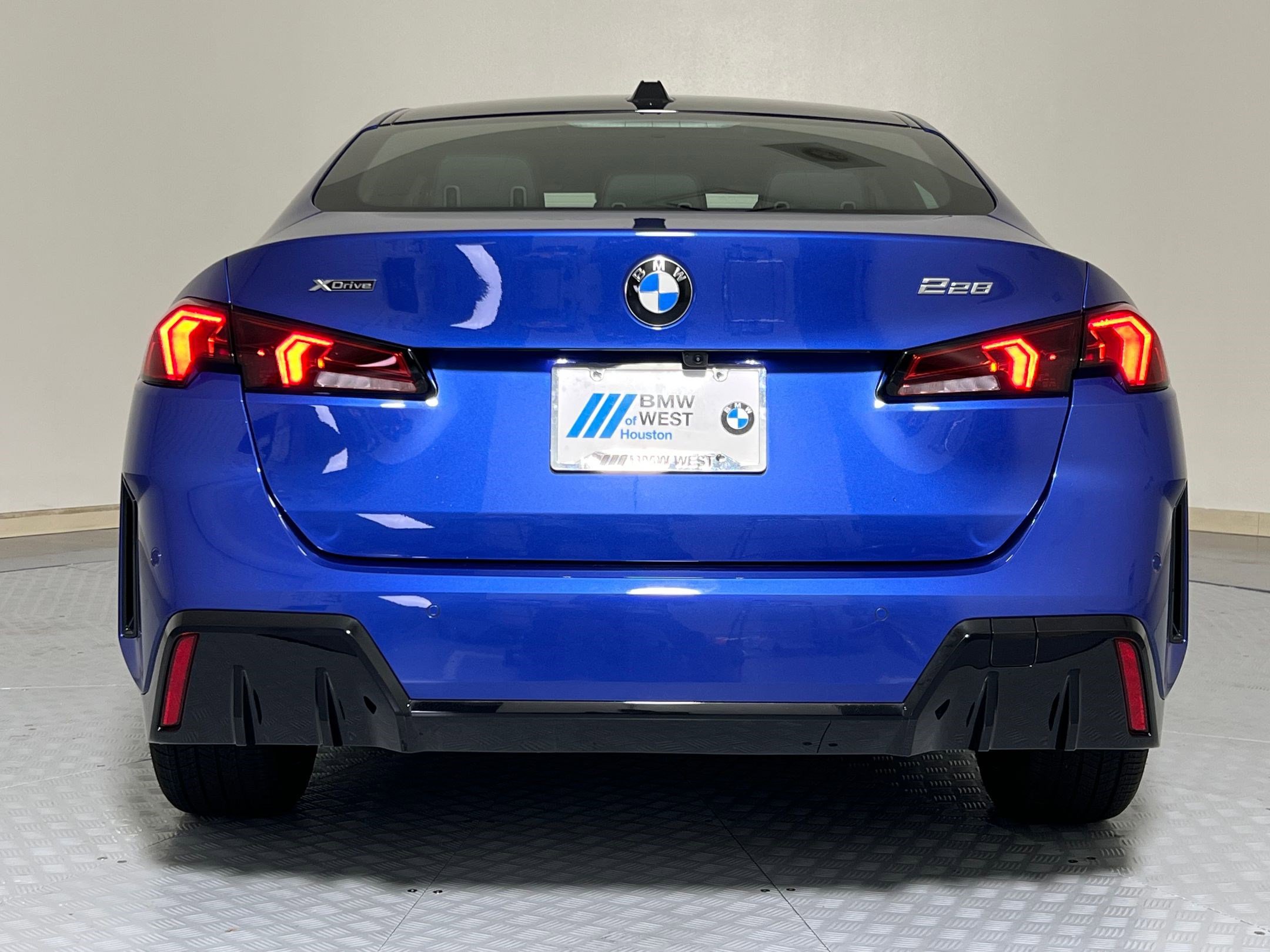 2025 BMW 2 Series 228 - Photo 9