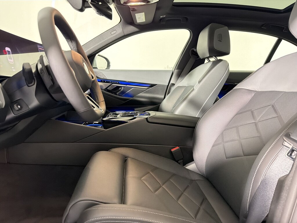 New 2027 BMW 530i Sedan