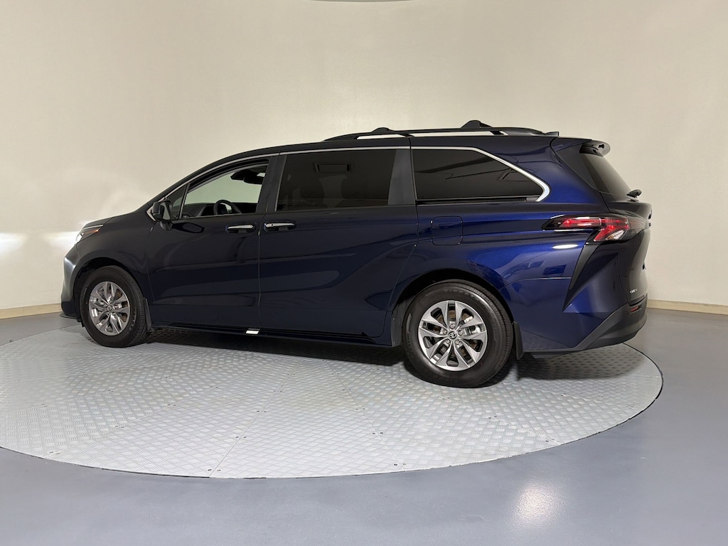 Used 2025 Toyota Sienna XLE 8 Passenger Van Passenger Van