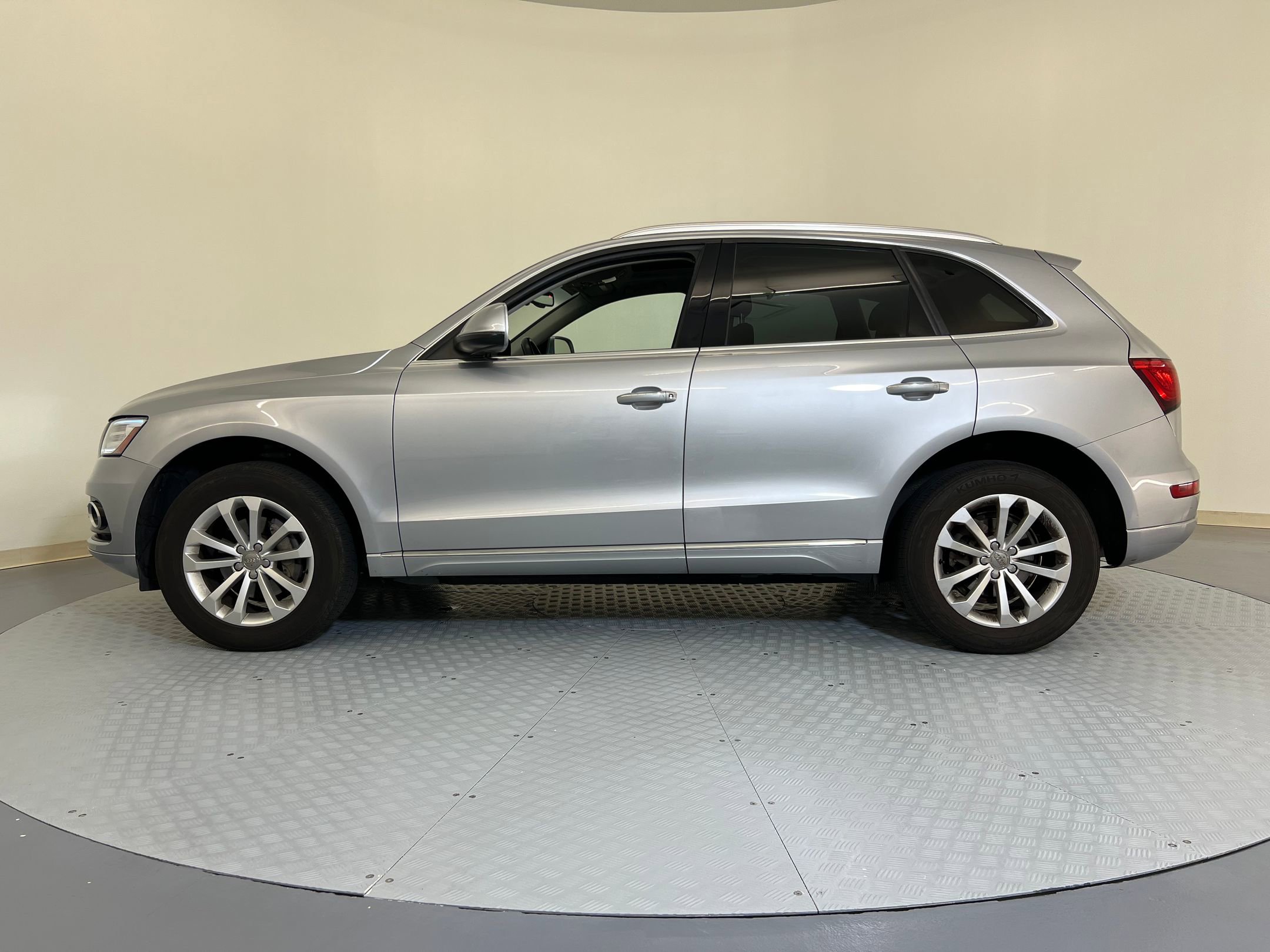 2015 Audi Q5 2.0T Premium photo 2