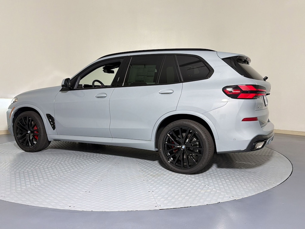 New 2026 BMW X5 sDrive40i SUV