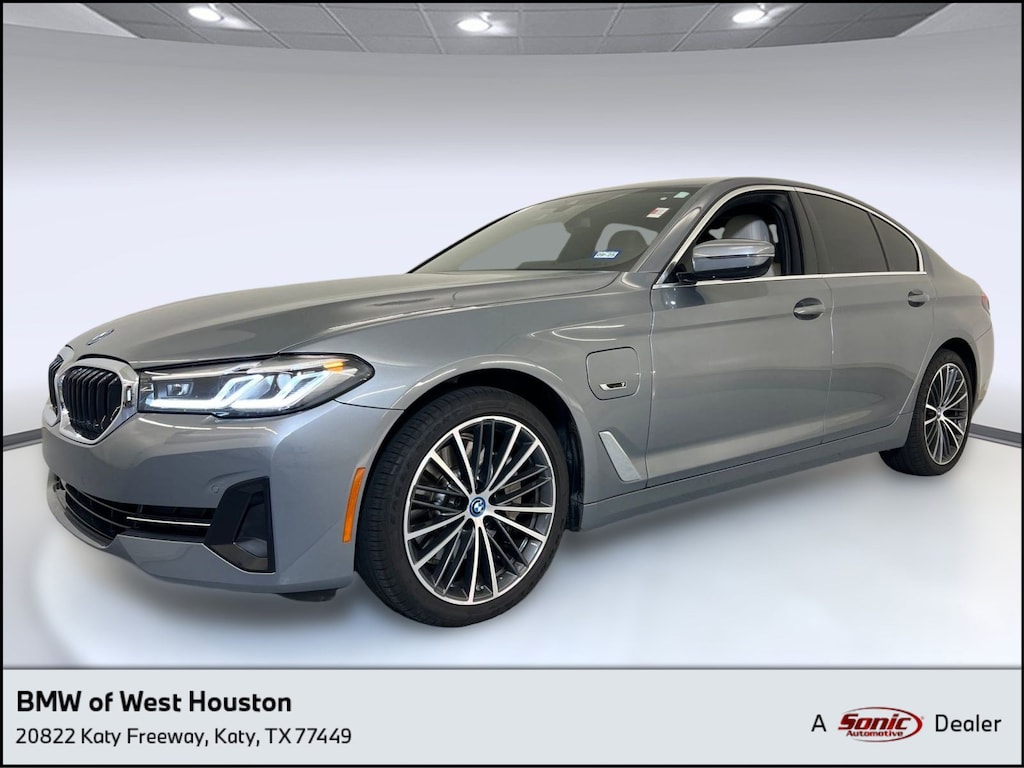 Certified 2023 BMW 530e  Sedan