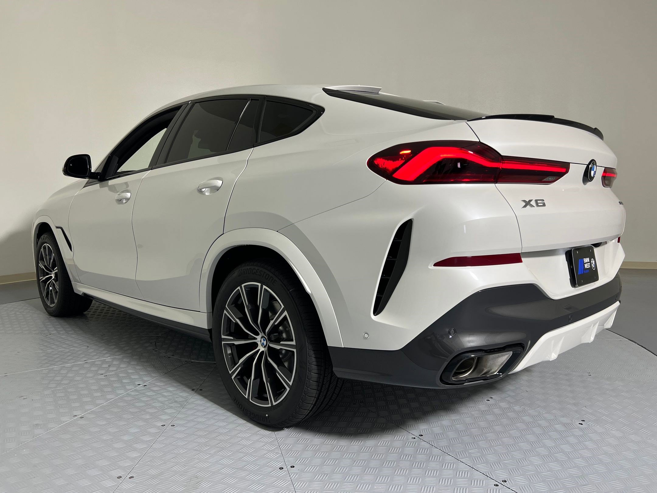 2026 Bmw X6 xDrive40i photo 3