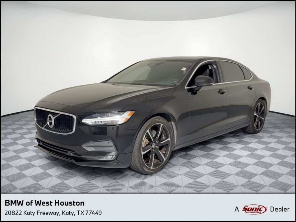 2020 Volvo S90 T6 Momentum Sedan