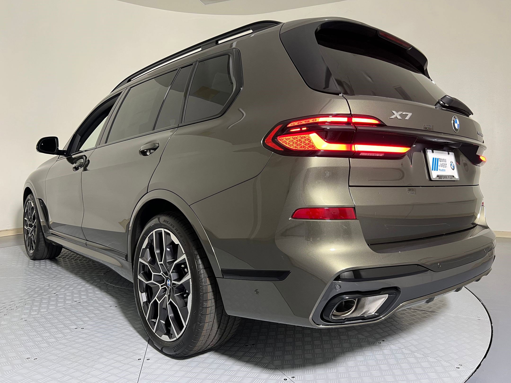 2026 Bmw X7 xDrive40i photo 3