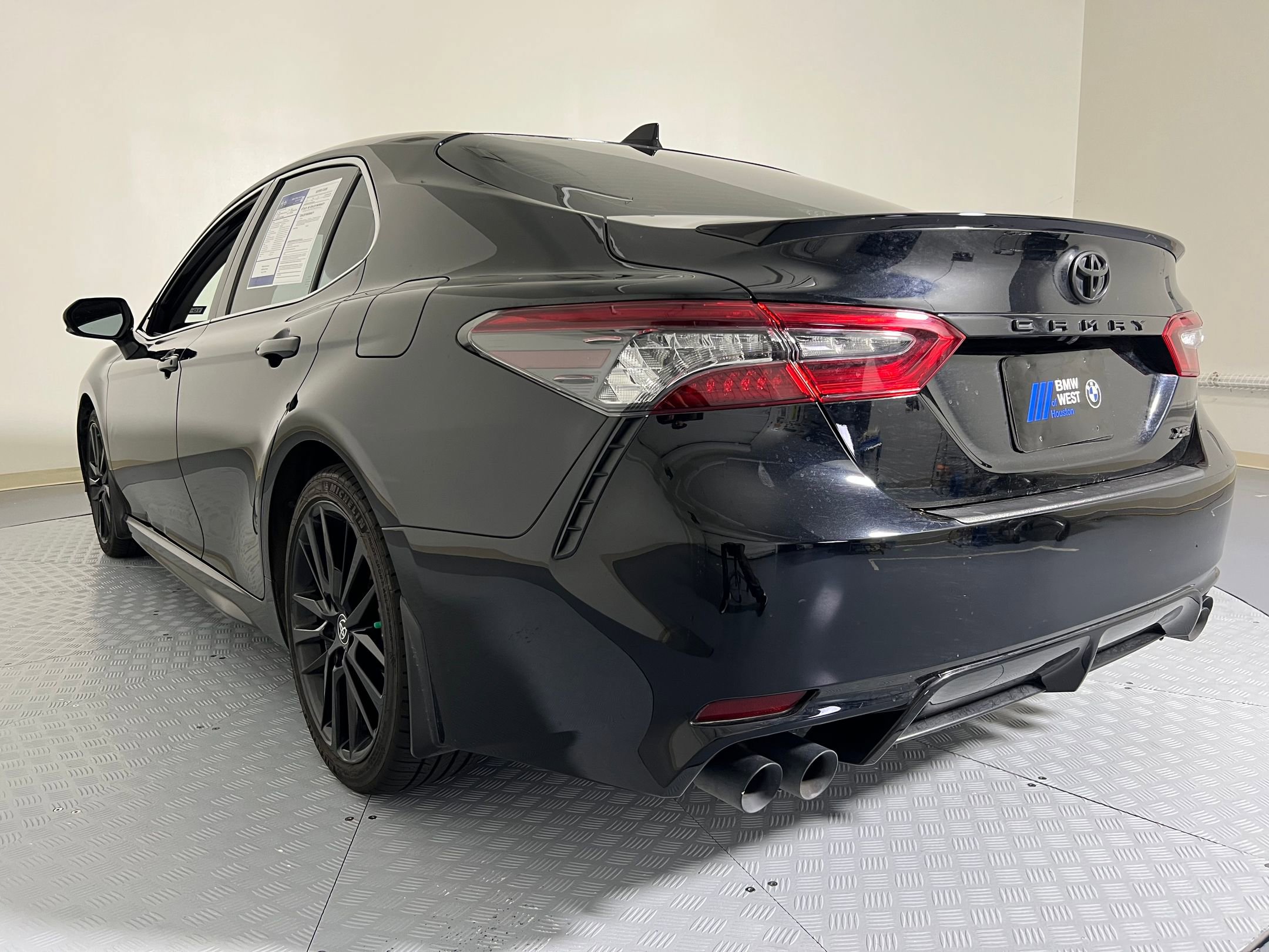 2023 Toyota Camry XSE photo 3