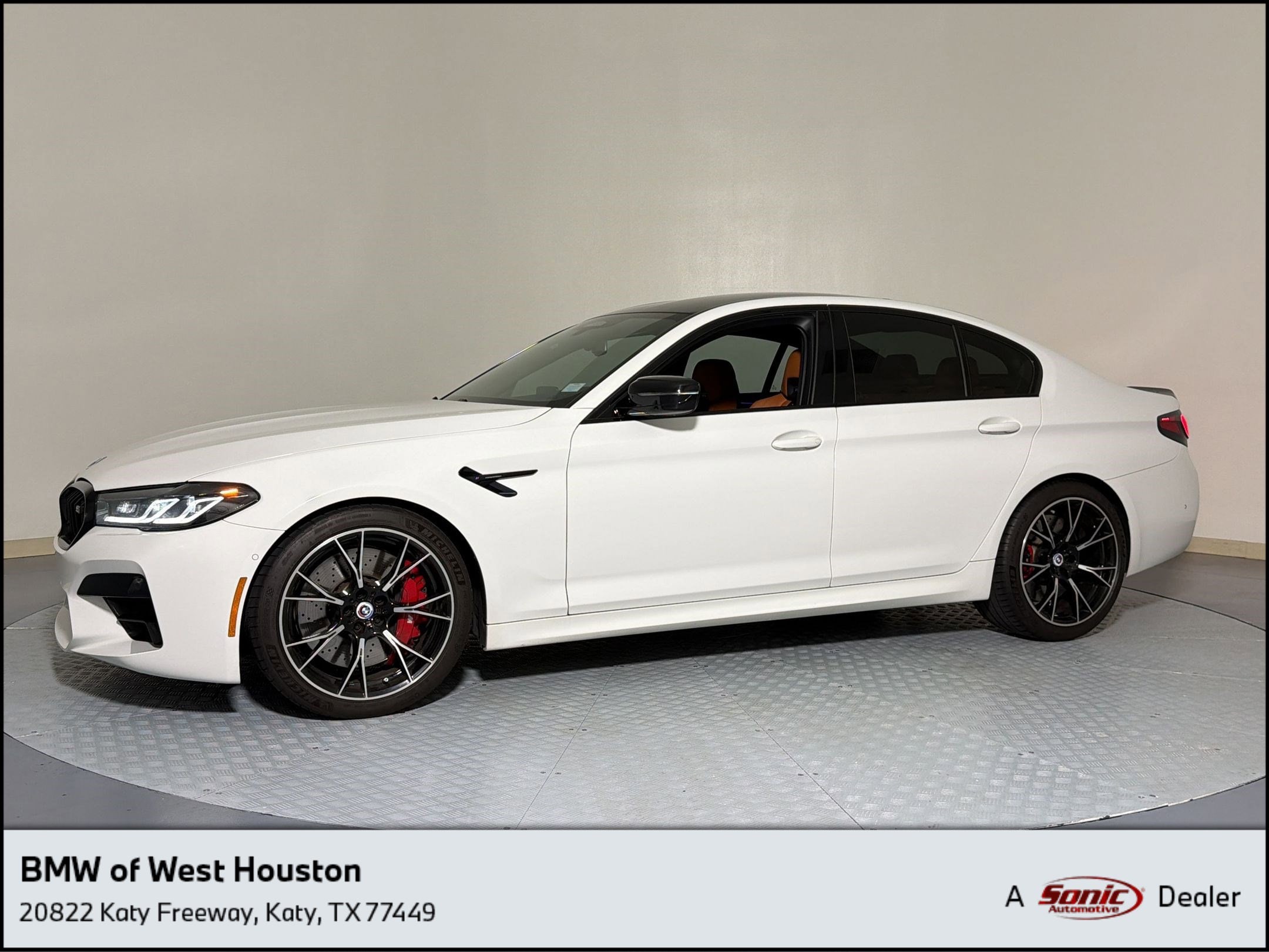 2022 BMW M5 -'s photo
