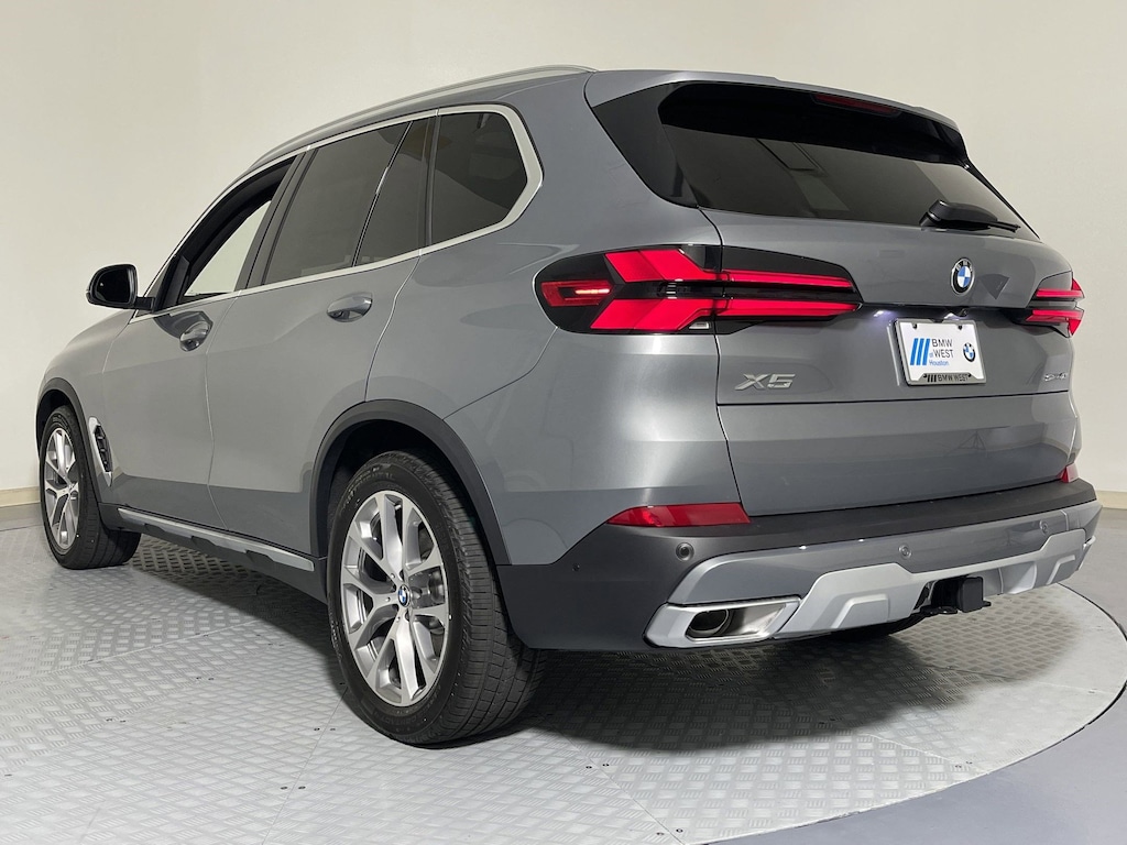 New 2026 BMW X5 sDrive40i SUV
