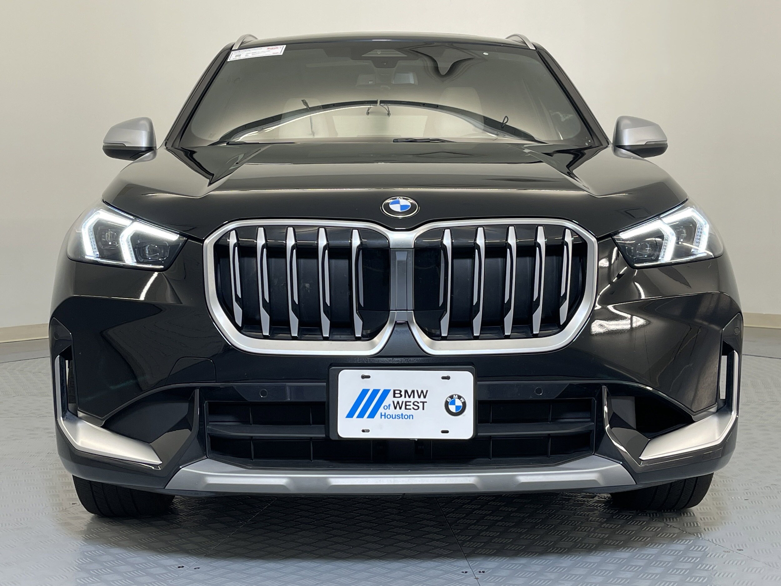 2024 Bmw X1 XDrive28i photo 2