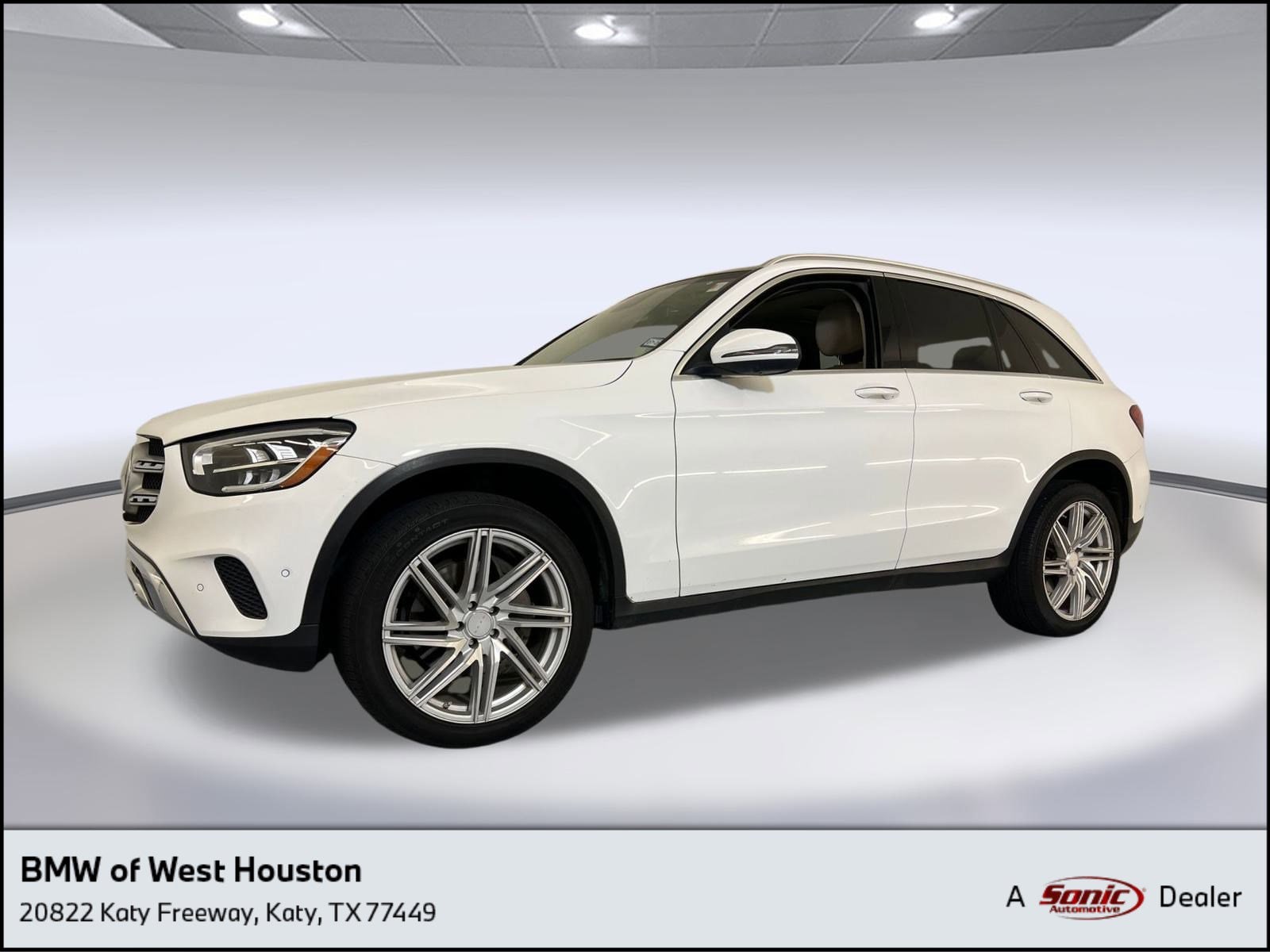 2022 Mercedes-Benz GLC GLC300's photo