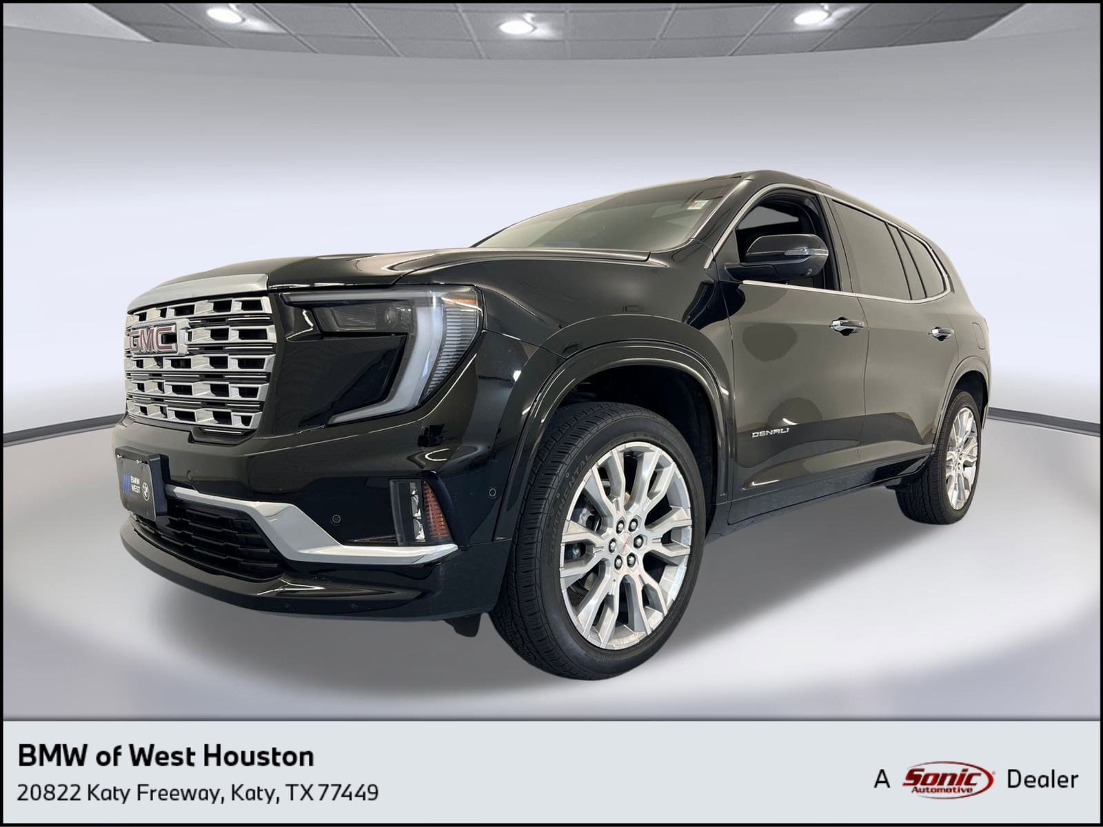 2024 GMC Acadia Denali's photo