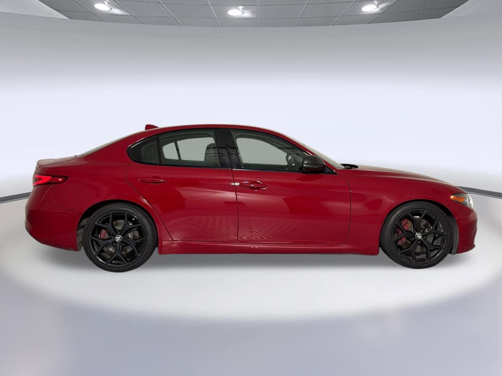 2019 Alfa Romeo Giulia Sedan