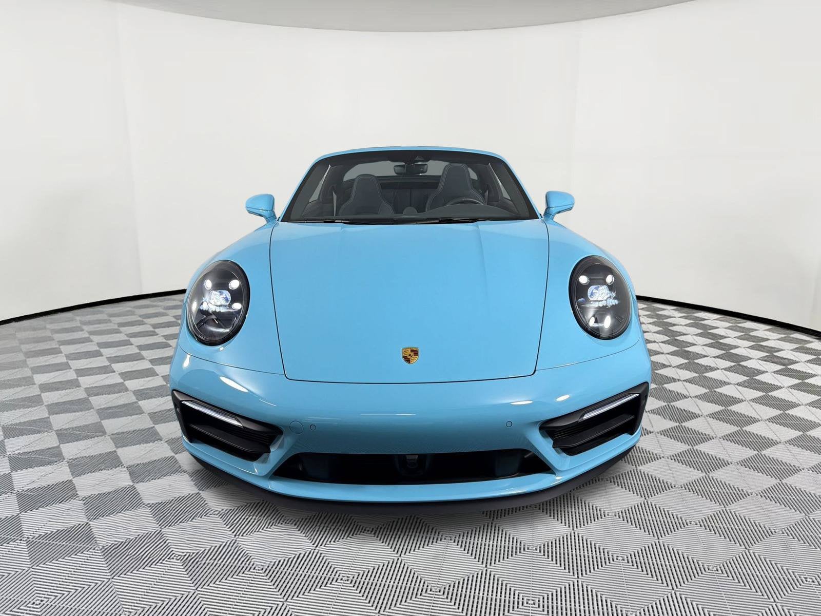 911 Targa 4 GTS Coupe