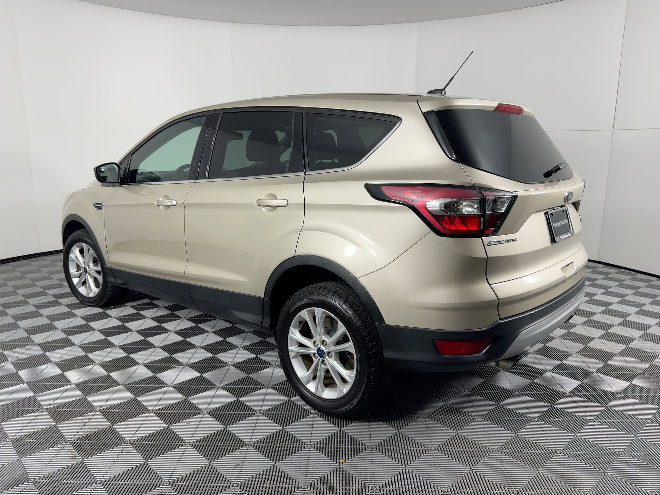 2017 Ford Escape SE photo 3