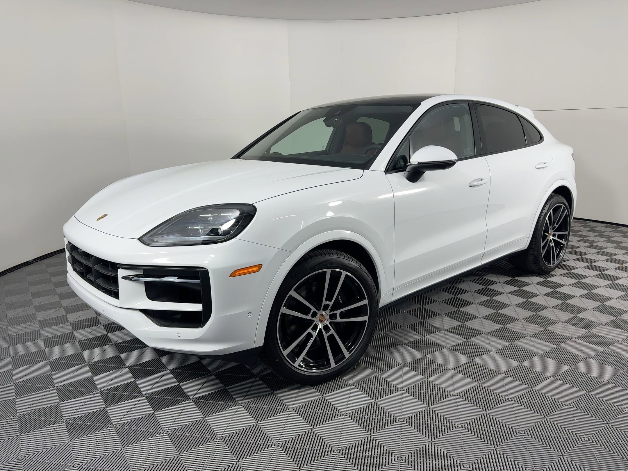 2026 Porsche Cayenne -'s photo