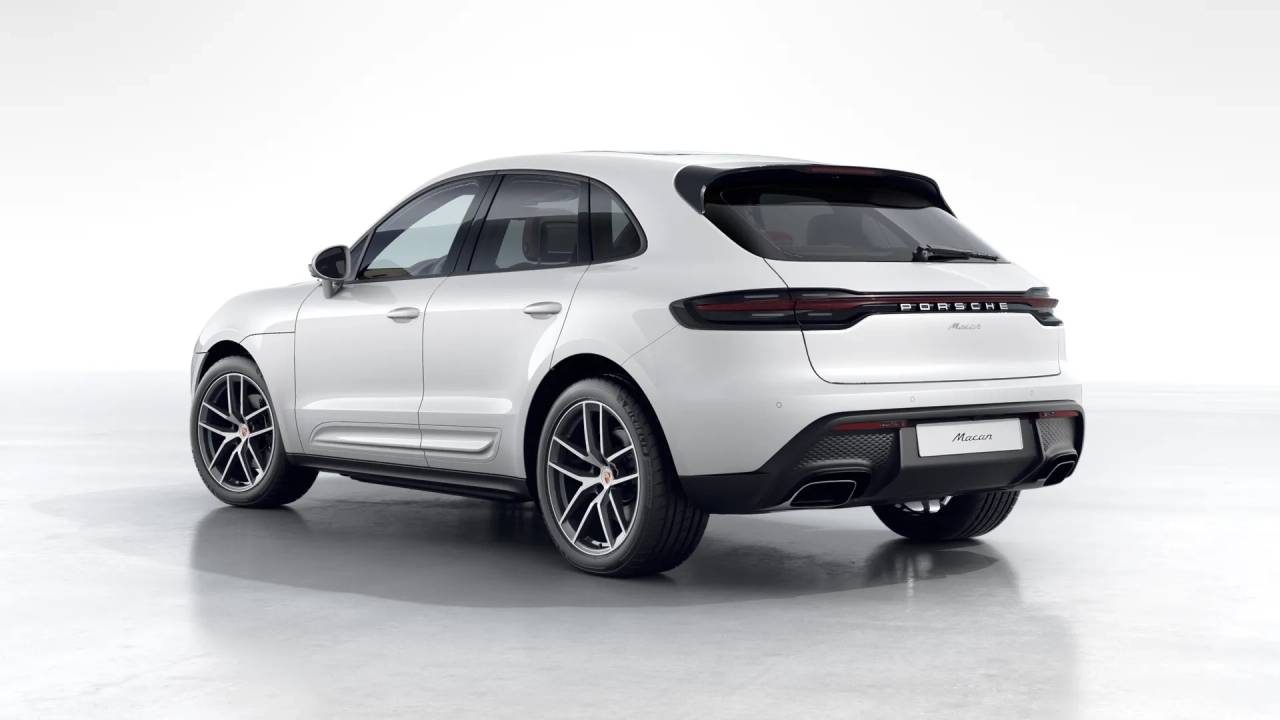 2026 Porsche Macan T photo 3