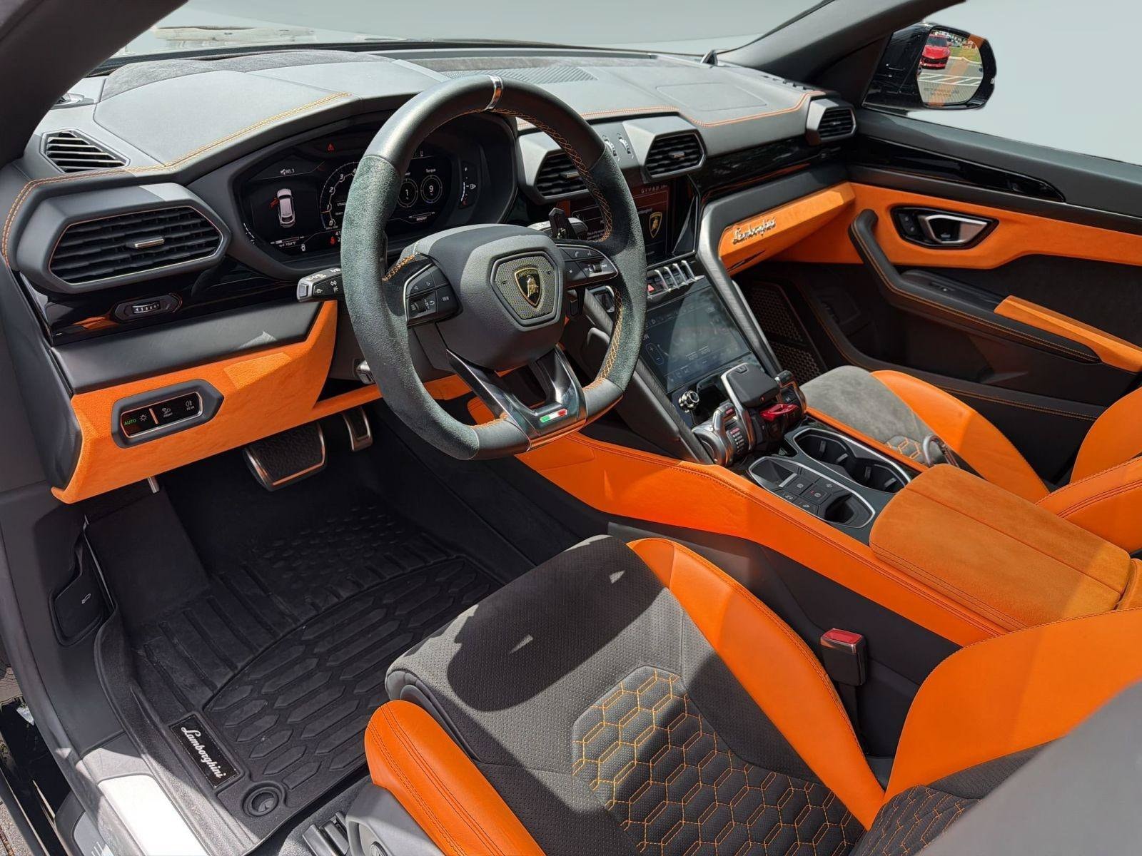 Urus SUV
