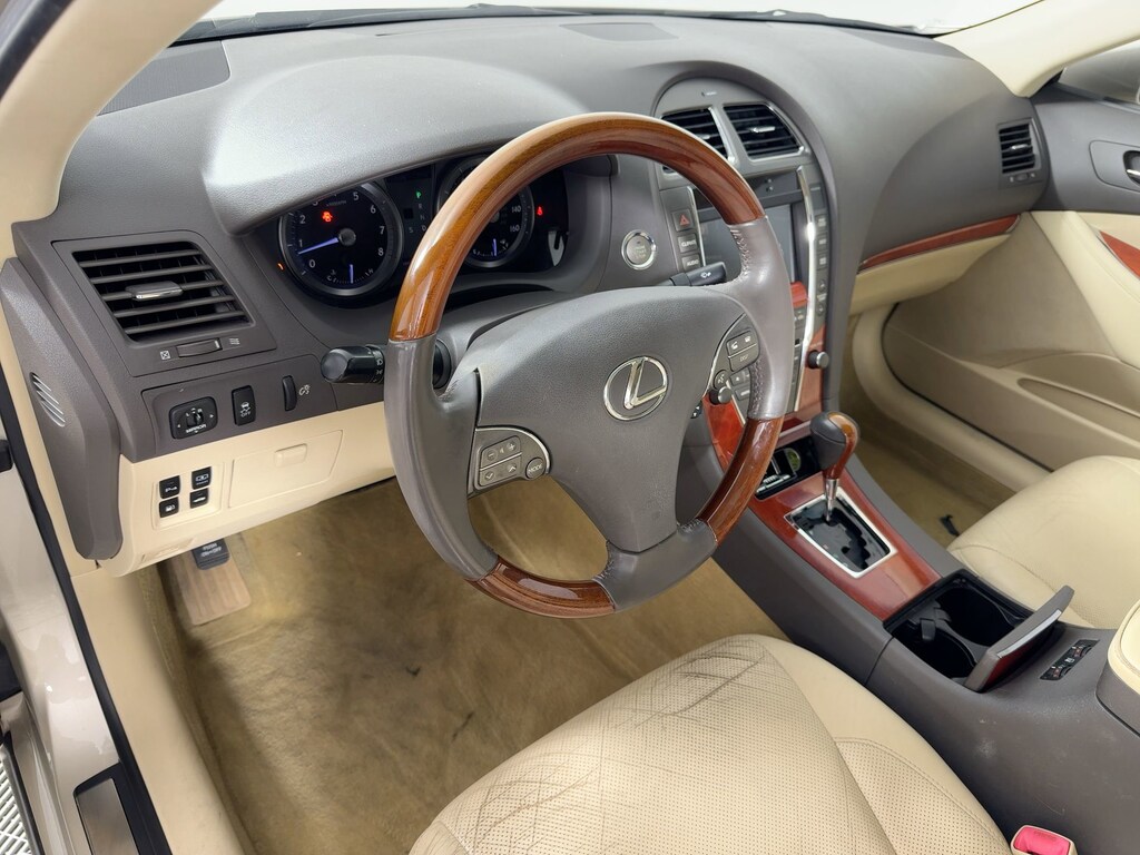 Used 2011 Lexus ES 350 4dr Sdn Sedan