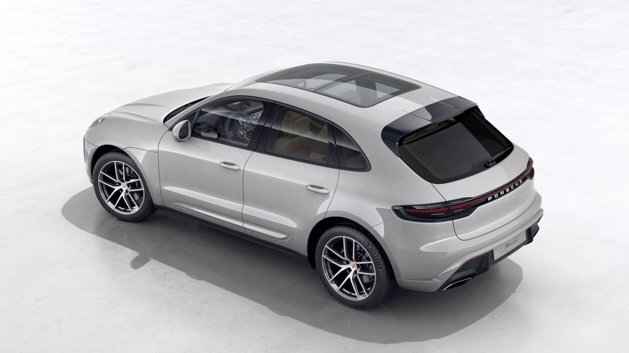 2026 Porsche Macan T photo 3
