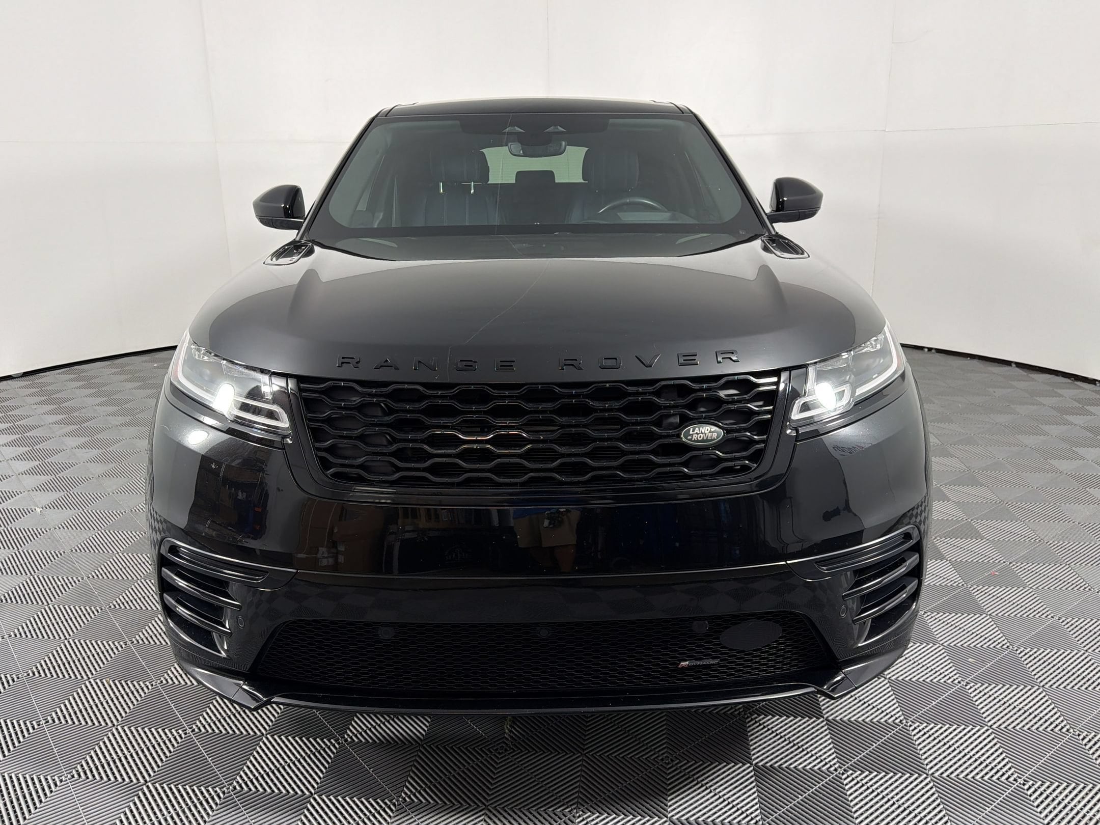 Range Rover Velar R-Dynamic S SUV