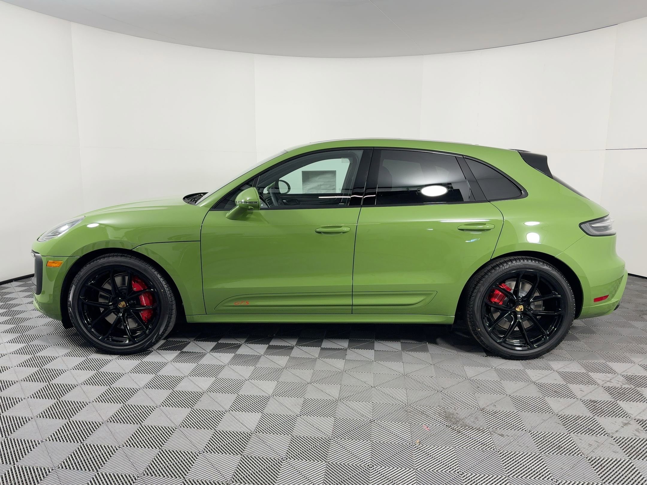 Macan GTS SUV