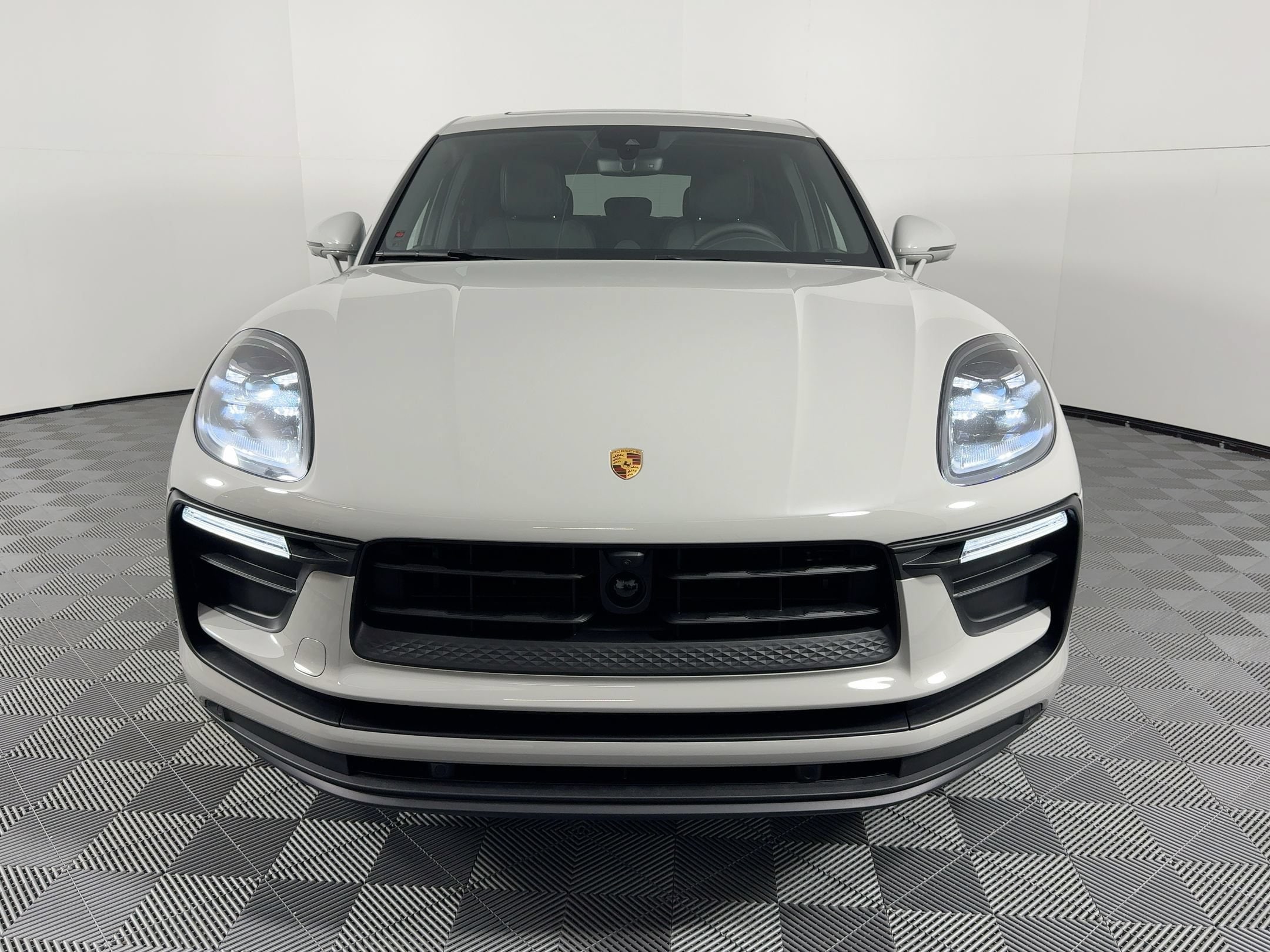 Macan SUV