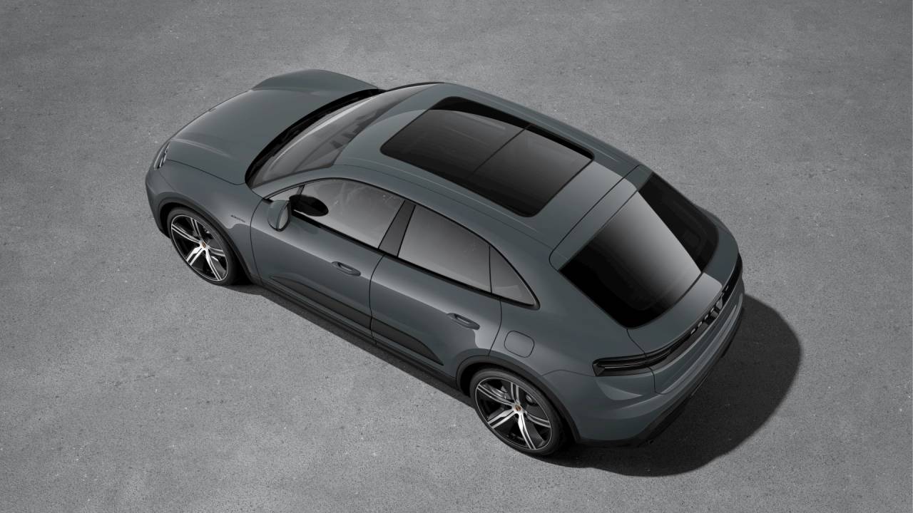 2026 Porsche Macan Electric Base photo 3