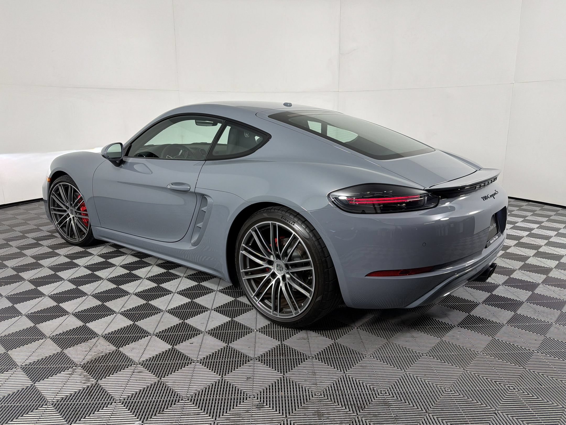 718 Cayman S Coupe