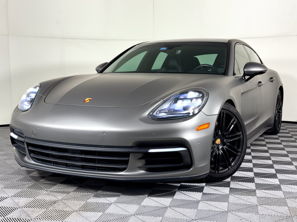 2017 Porsche Panamera Sedan 2017 Porsche Panamera Sedan