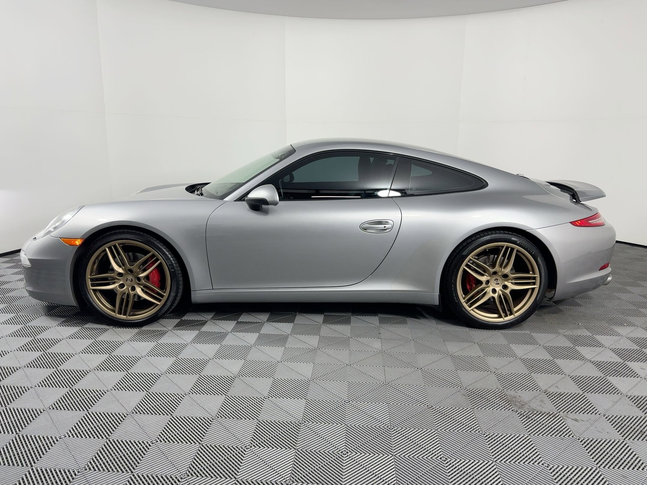 2013 Porsche 911 S photo 2