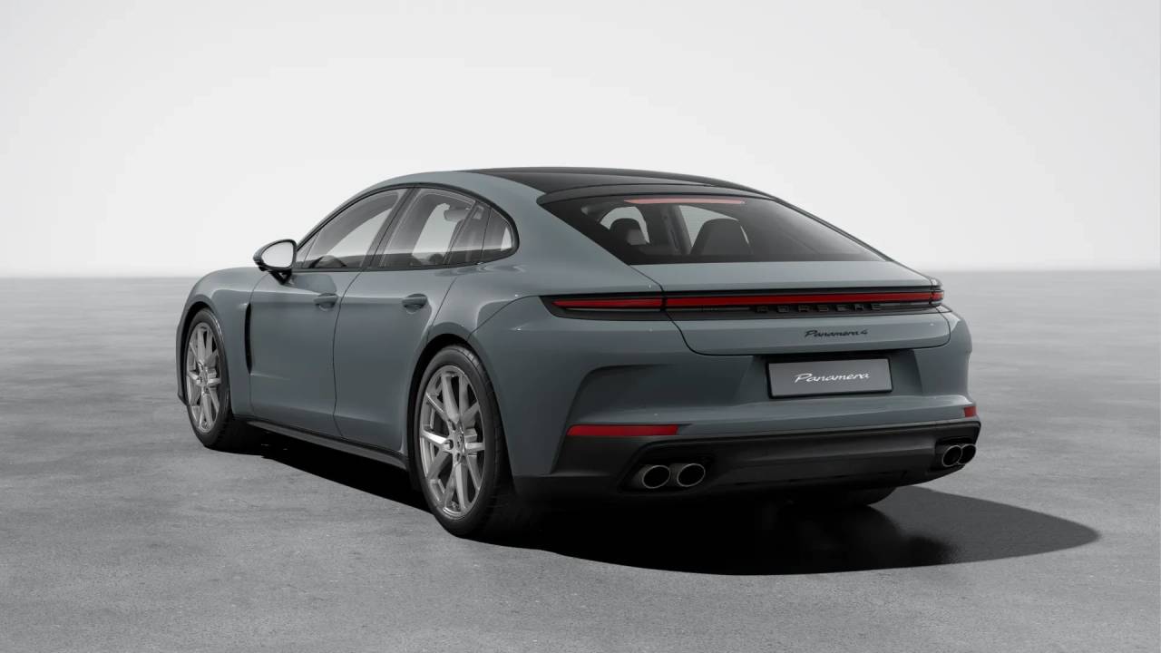 2026 Porsche Panamera 4 photo 3