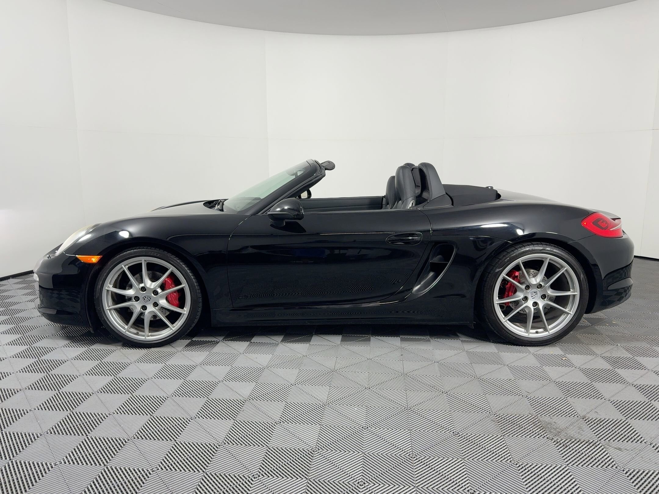 2013 Porsche Boxster S photo 2