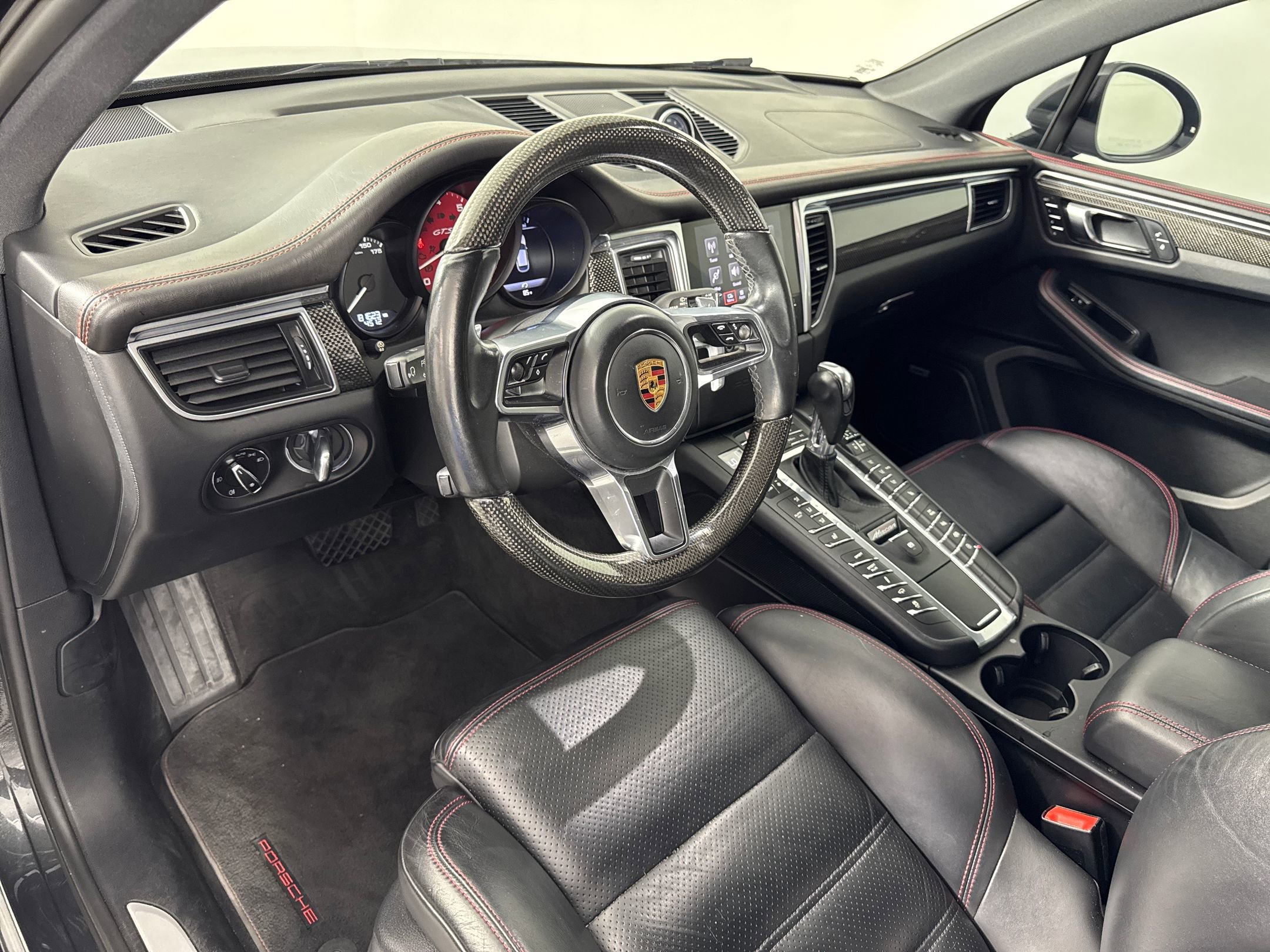 2017 Porsche Macan GTS photo 4