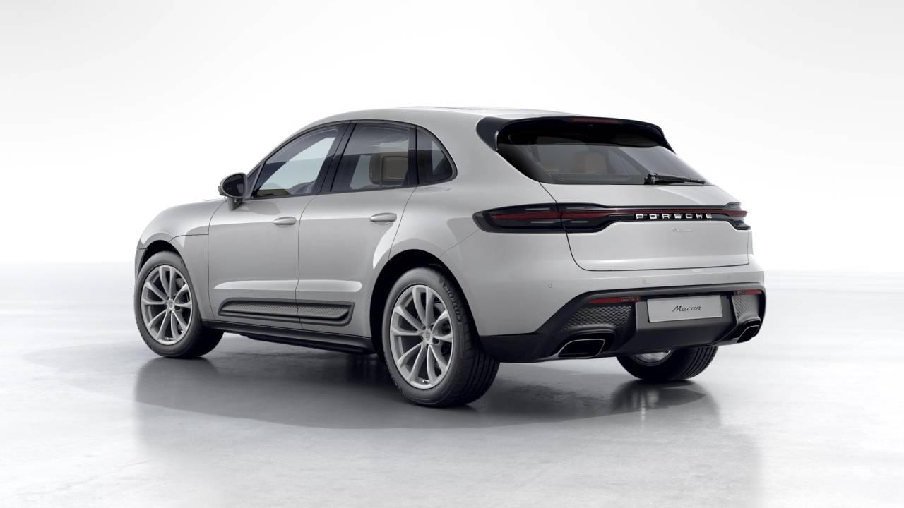 2026 Porsche Macan T photo 3
