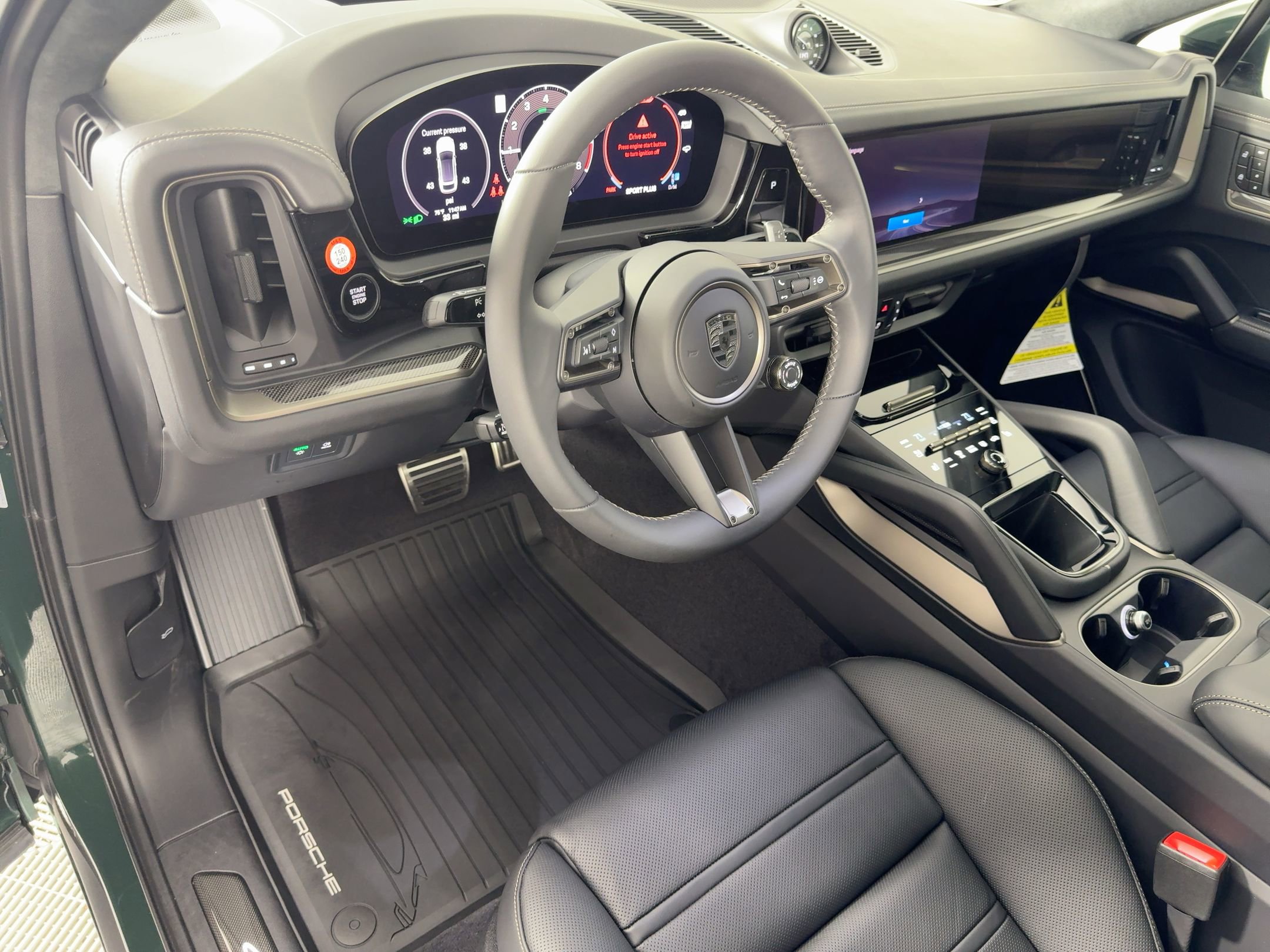 2026 Porsche Cayenne E-Hybrid Coupe Turbo photo 4