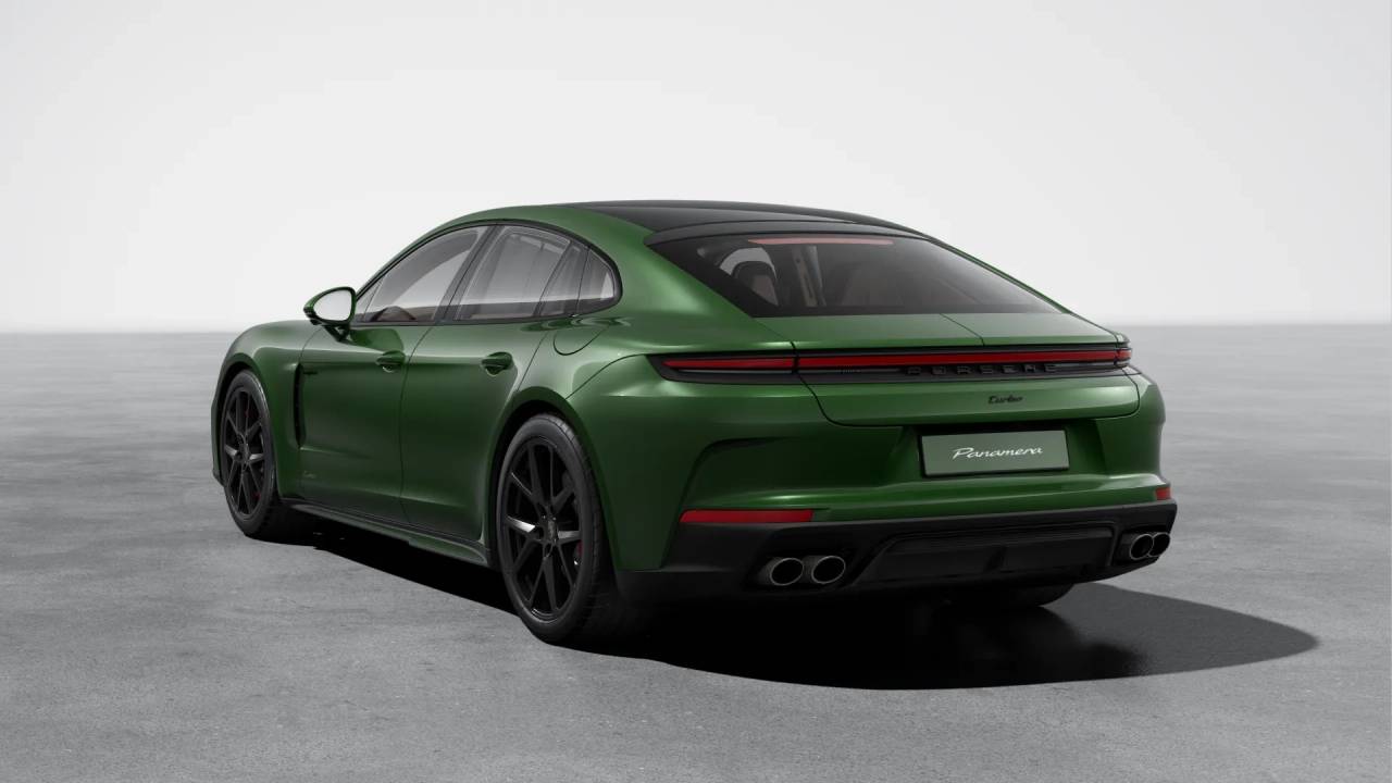 2026 Porsche Panamera E-Hybrid Turbo photo 3