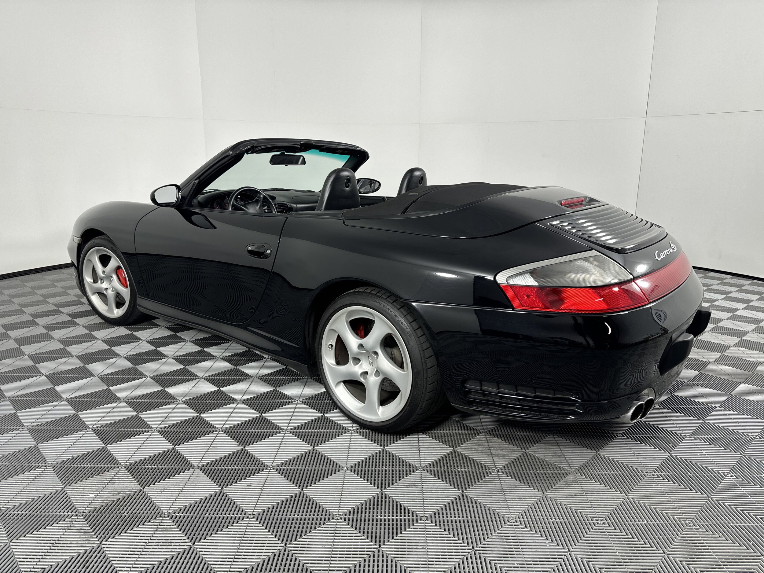 2004 Porsche 911 4S Cabriolet photo 3