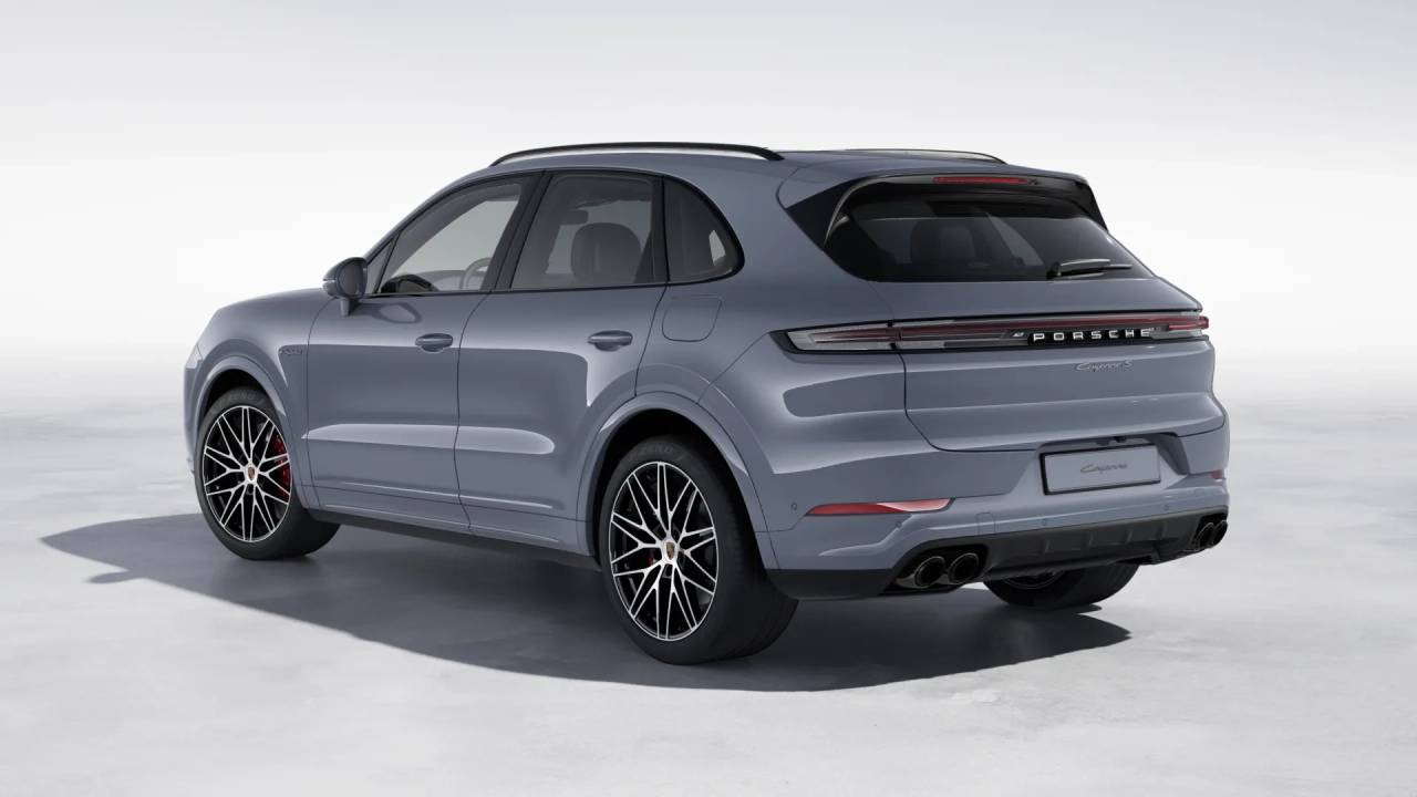 2026 Porsche Cayenne E-Hybrid S photo 2