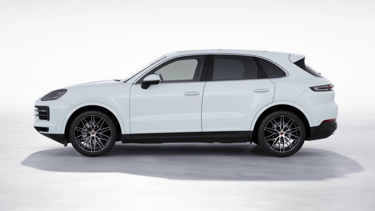 2026 Porsche Cayenne photo 2