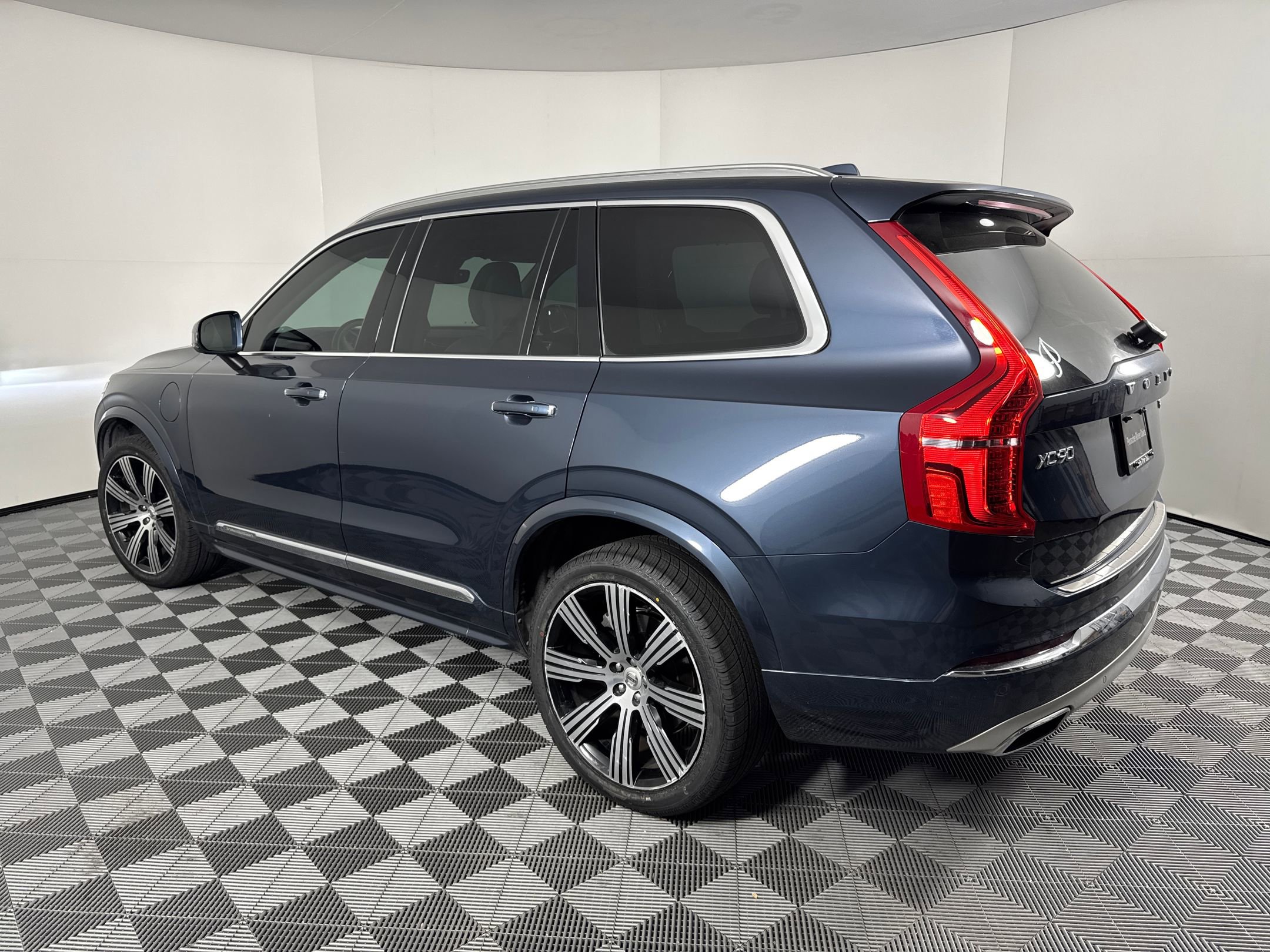 2020 Volvo XC90 T8 Inscription photo 3
