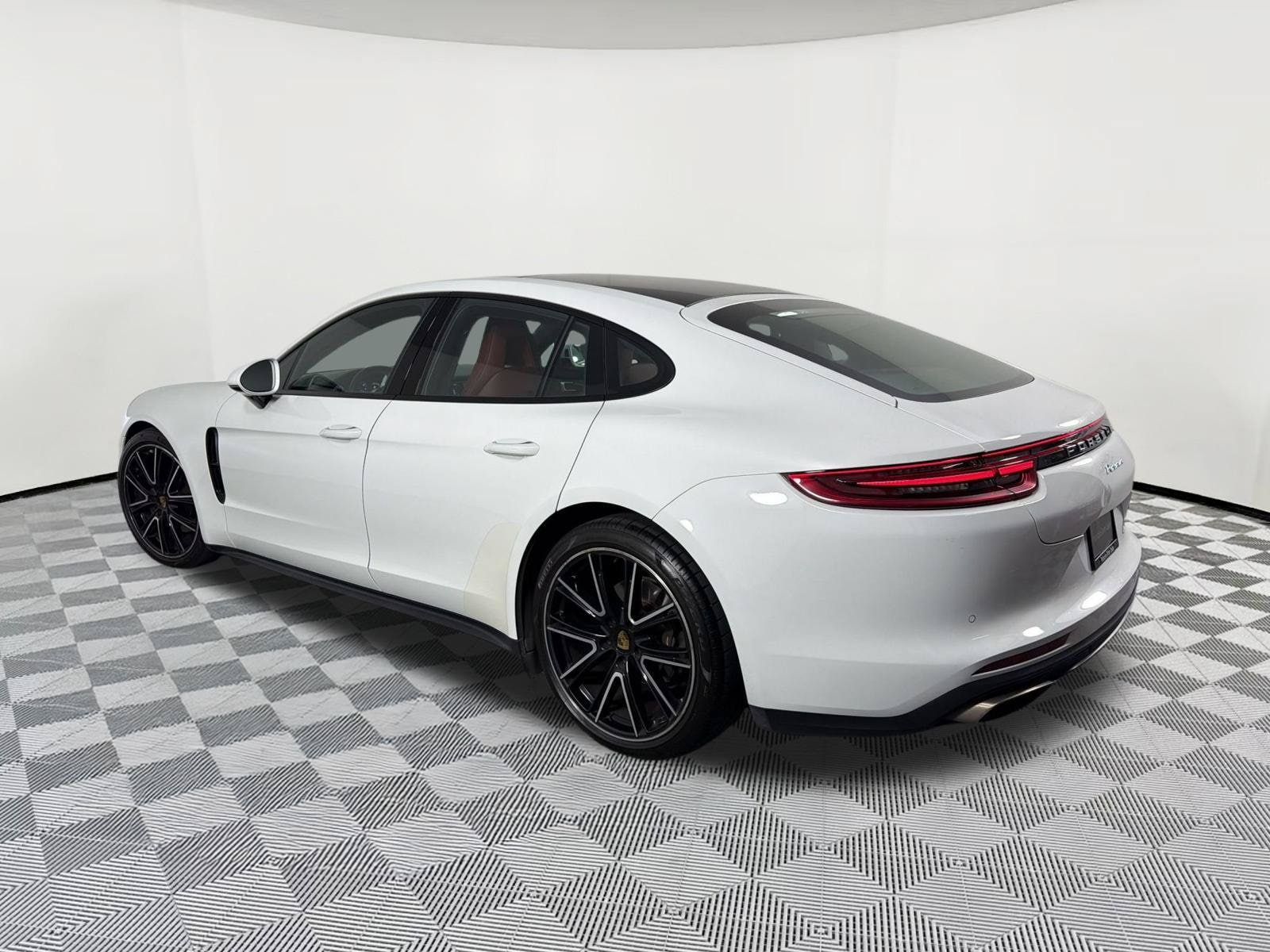 Panamera Sedan