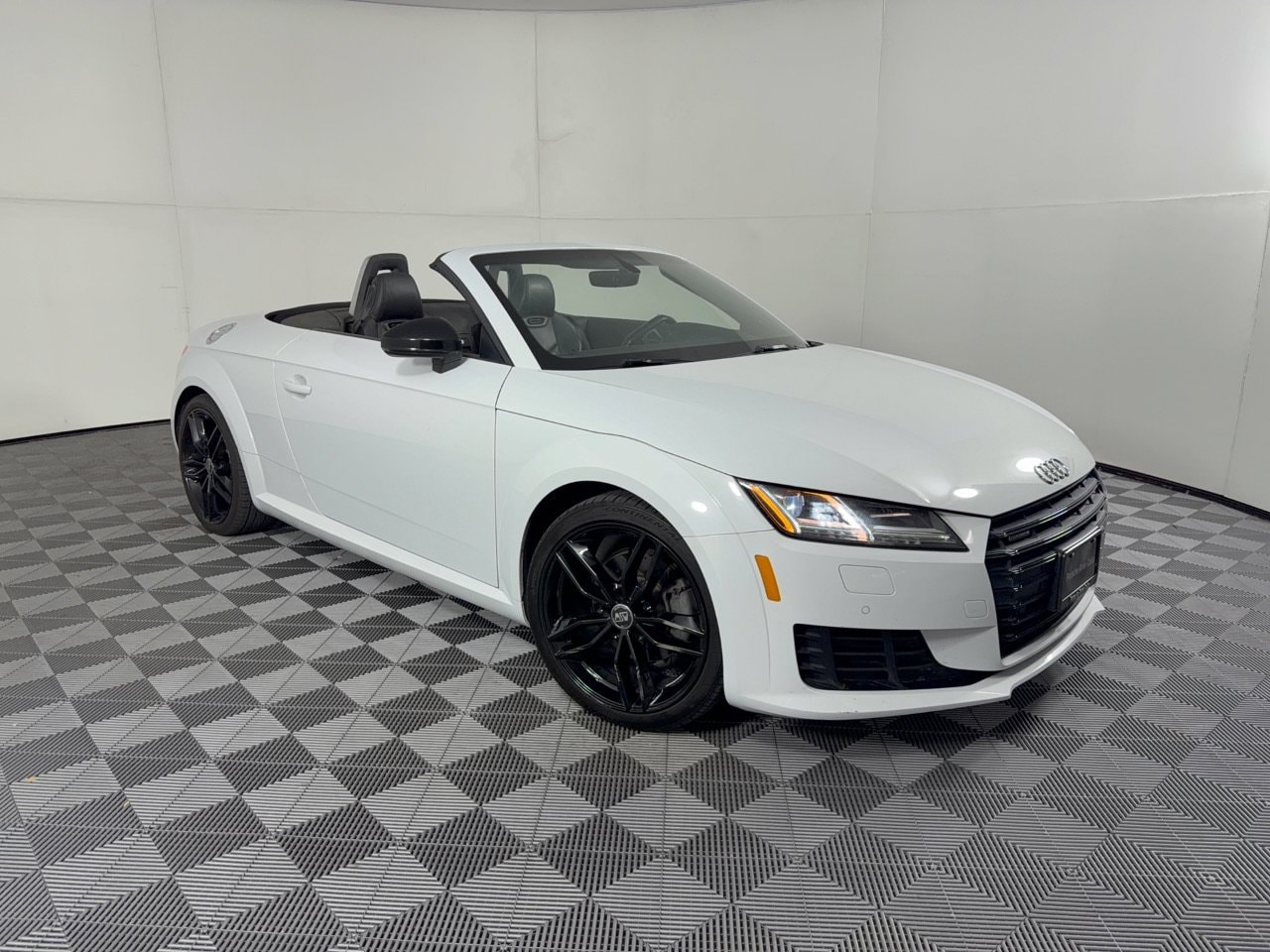 2017 Audi TT Roadster TT Roadster 2.0T (S Tronic) Roadster