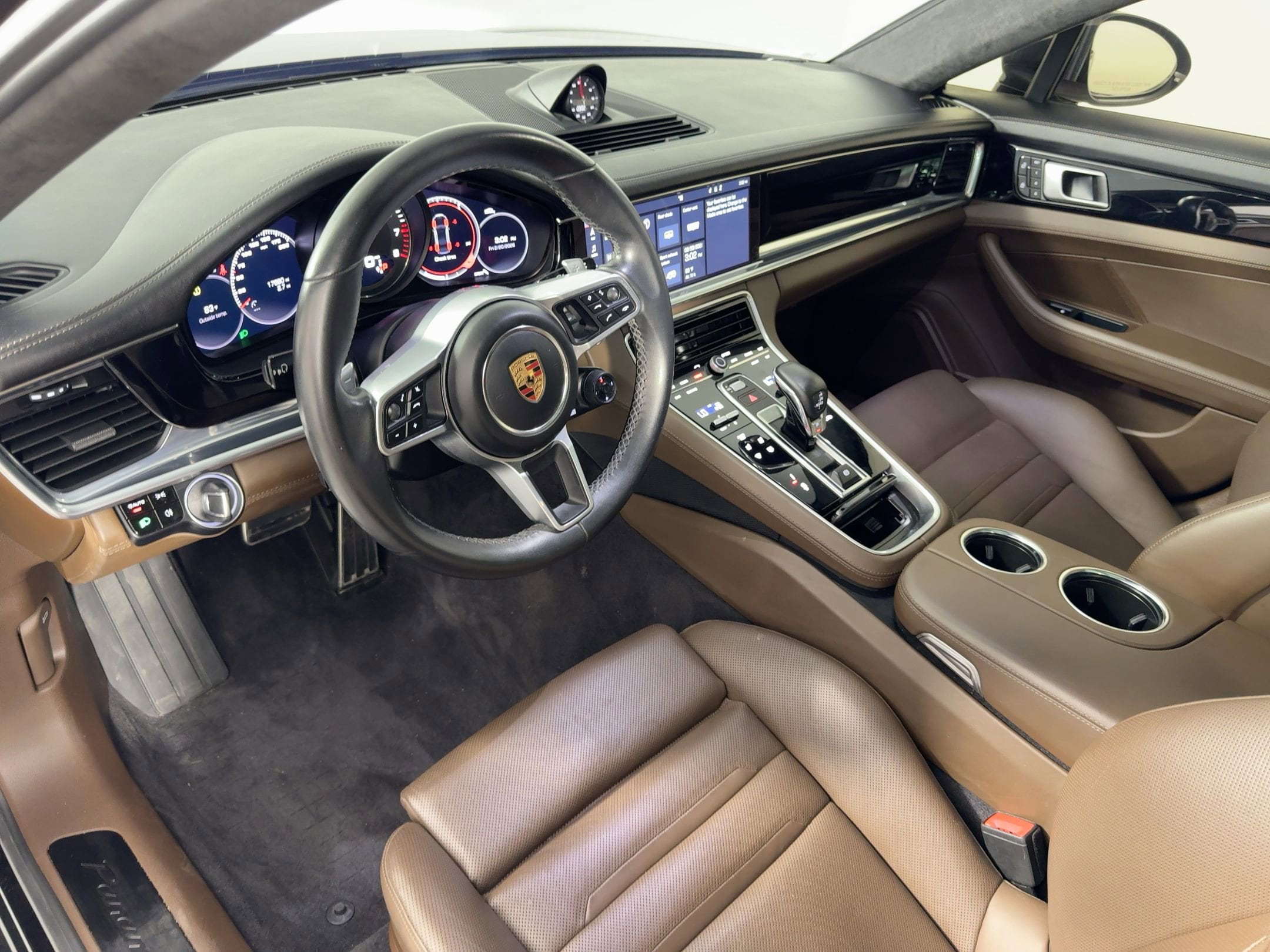 Panamera GTS Sedan