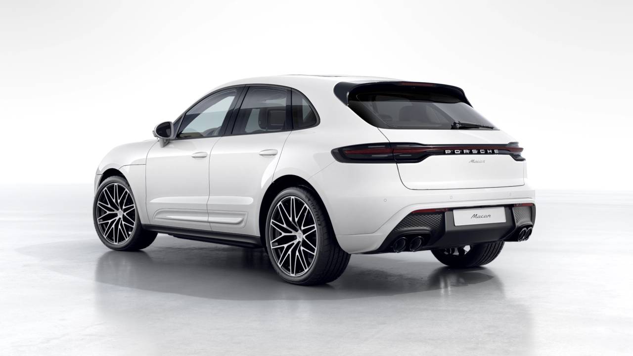 2026 Porsche Macan T photo 3