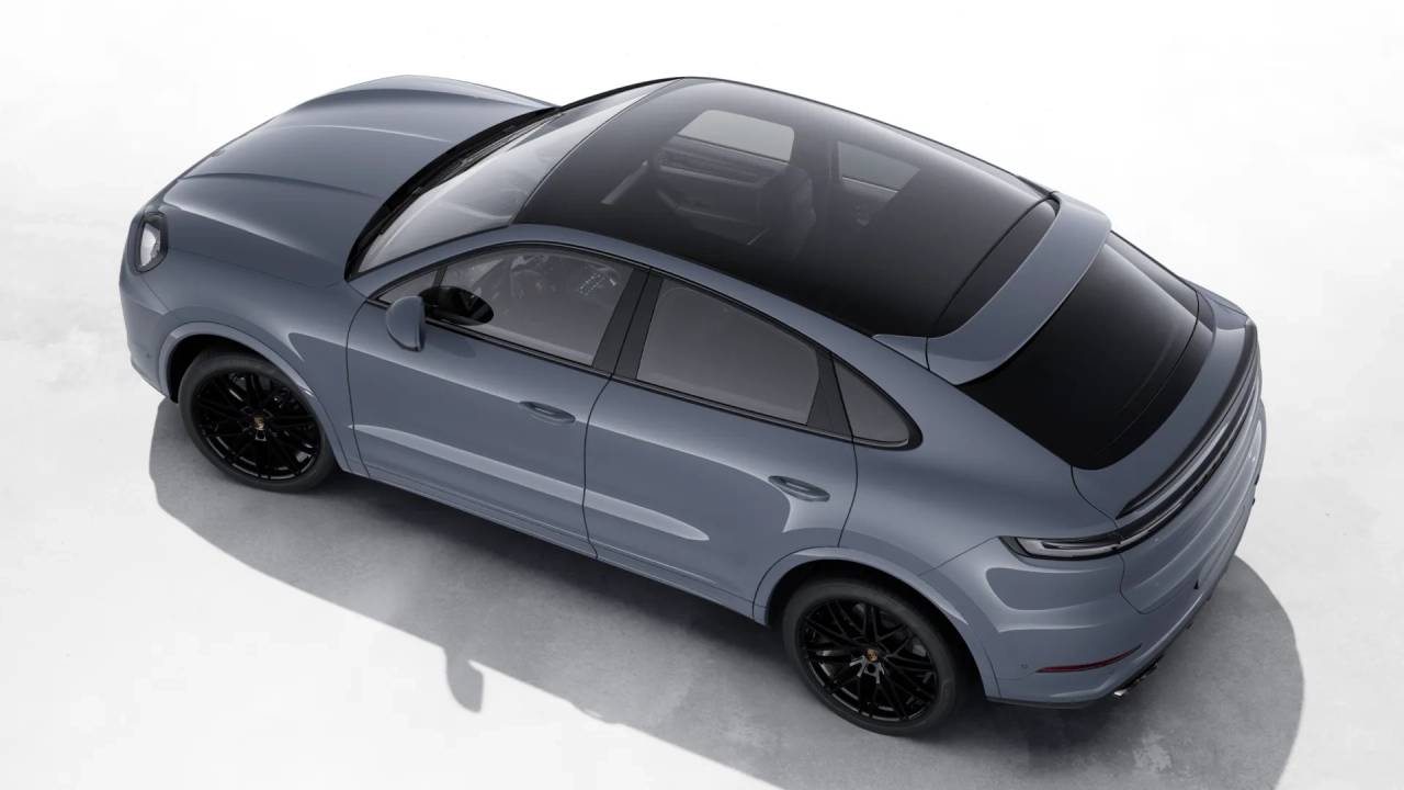 2026 Porsche Cayenne Coupe photo 3