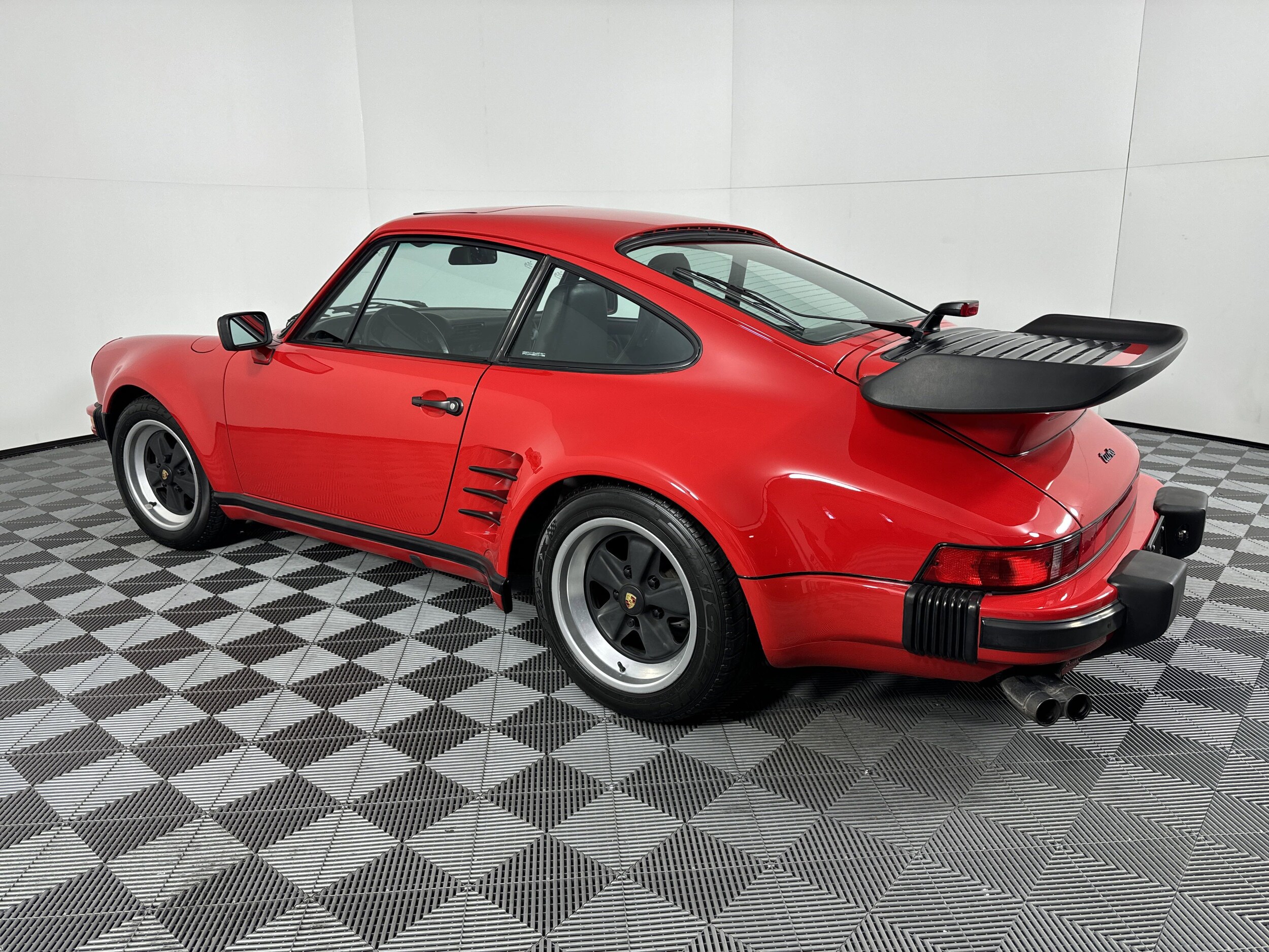 1987 Porsche 911 Turbo photo 3