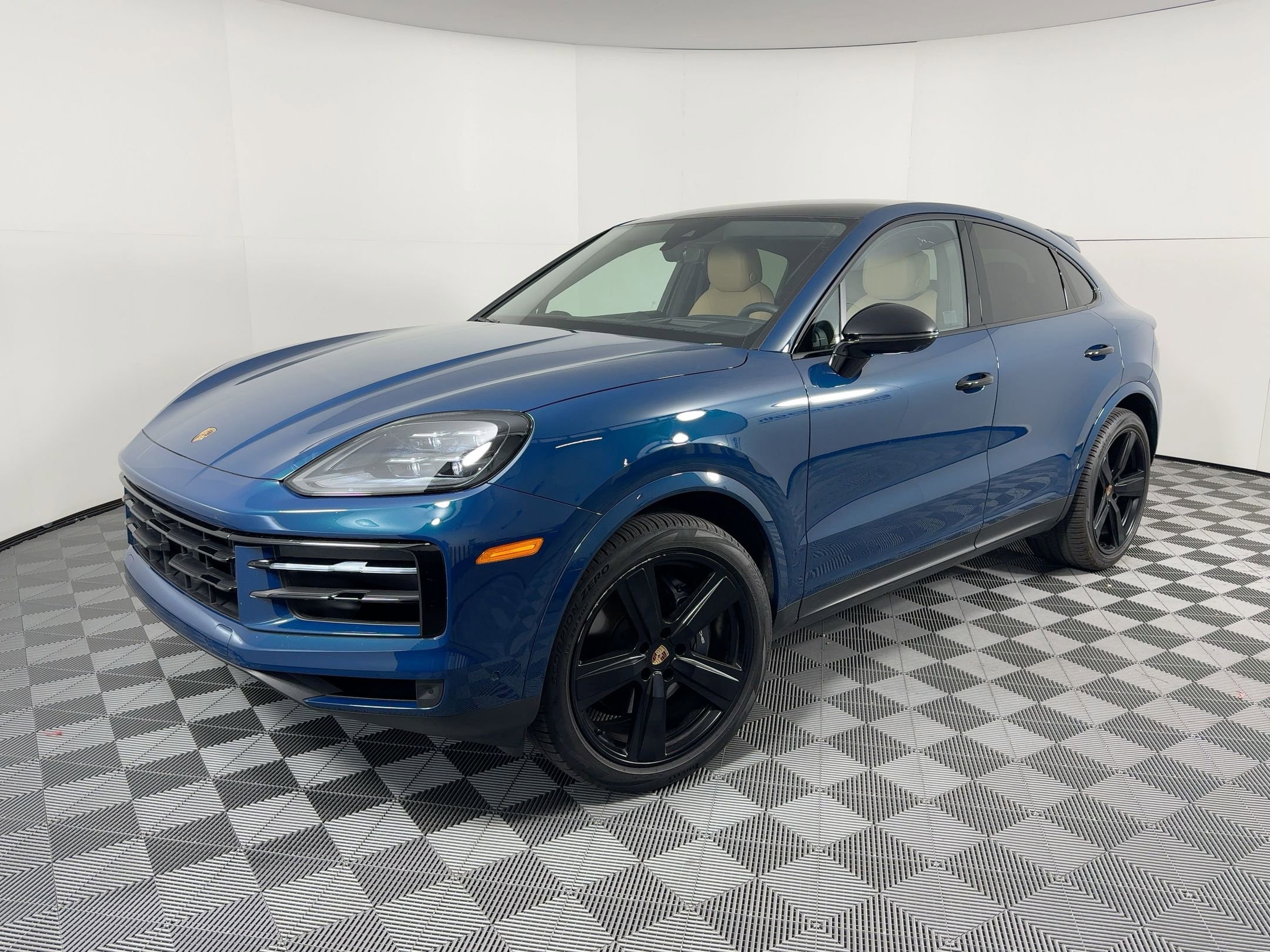 2025 Porsche Cayenne Coup
