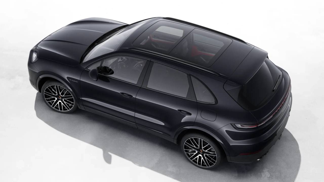 2026 Porsche Cayenne E-Hybrid photo 4