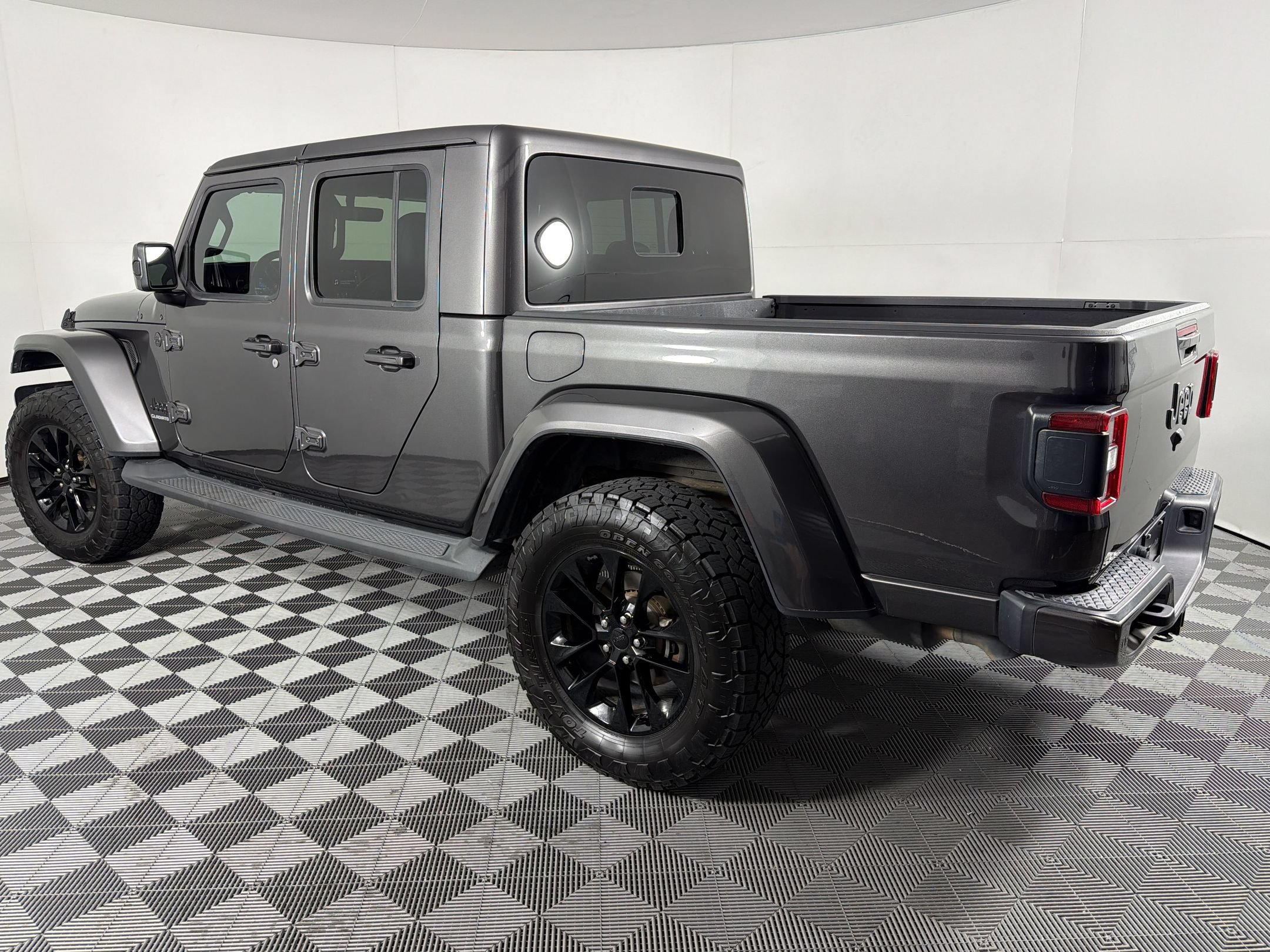 Gladiator High Altitude Truck Crew Cab