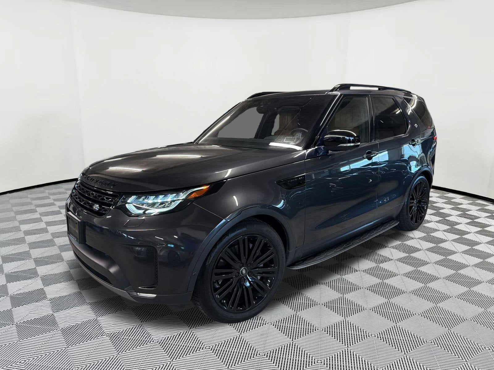 Discovery HSE Luxury SUV